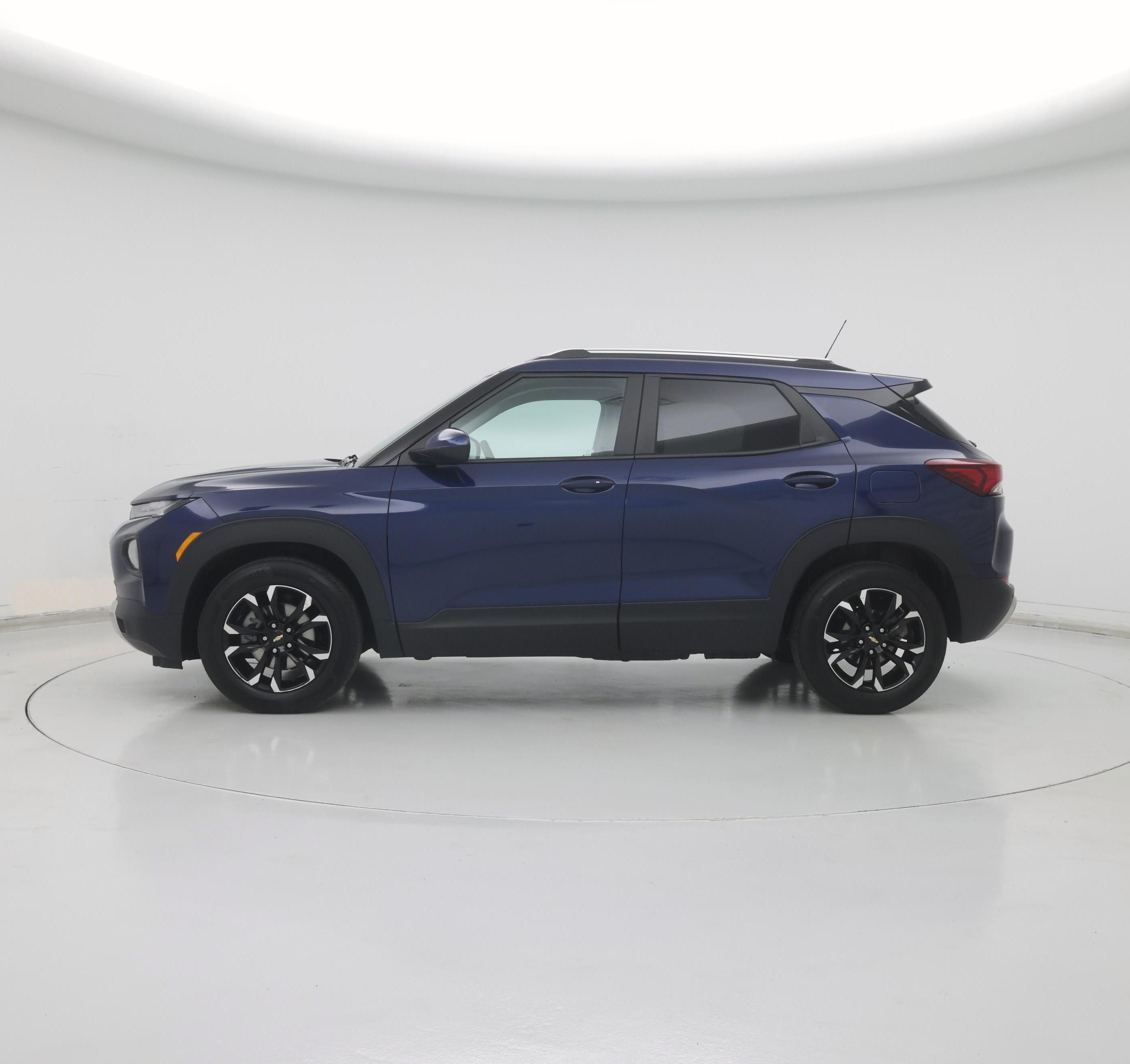 Thumbnail: 2023 Chevrolet TrailBlazer - 3