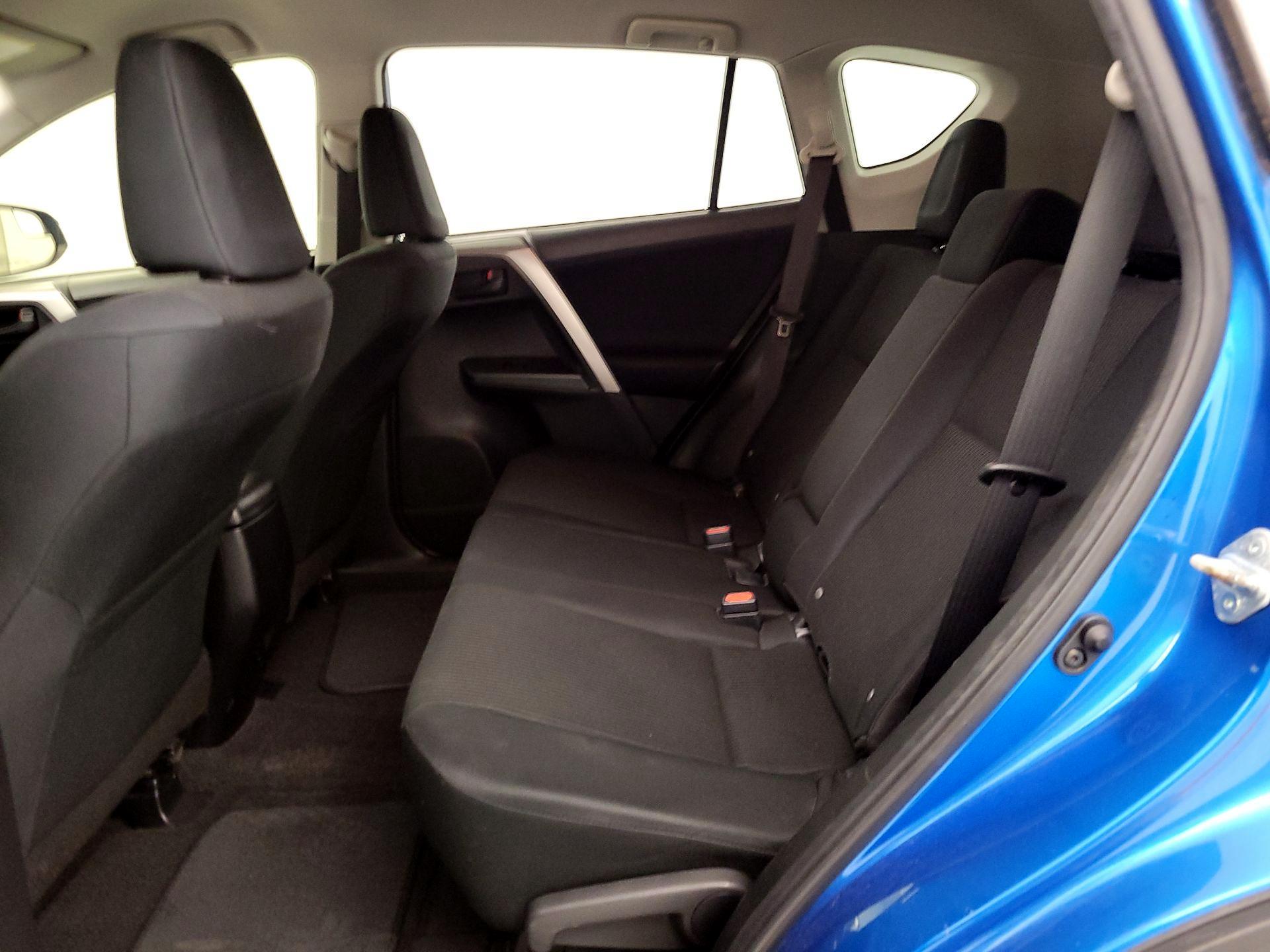 Thumbnail: 2016 Toyota RAV4 - 19