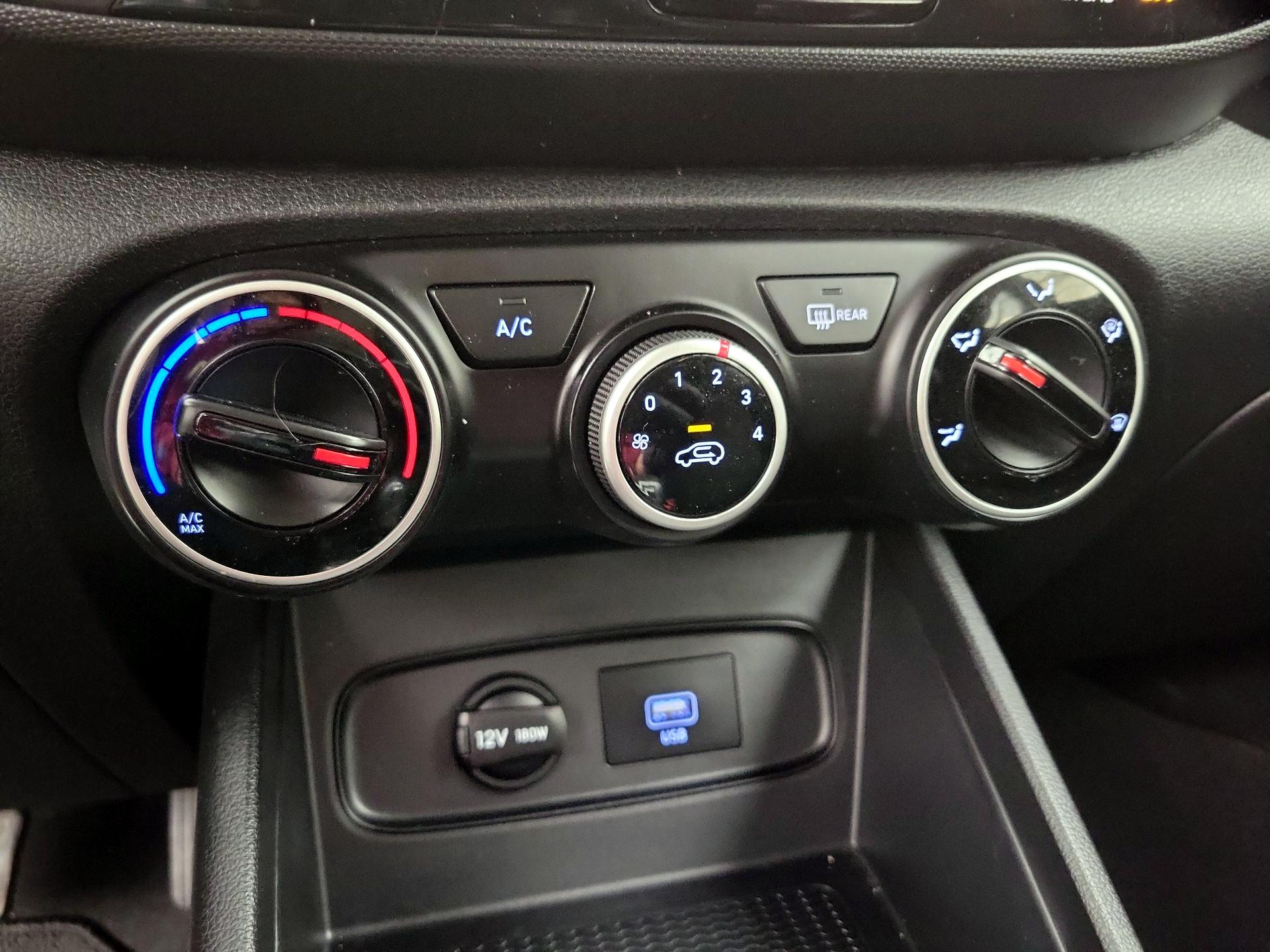 Thumbnail: 2020 Hyundai Venue - 16