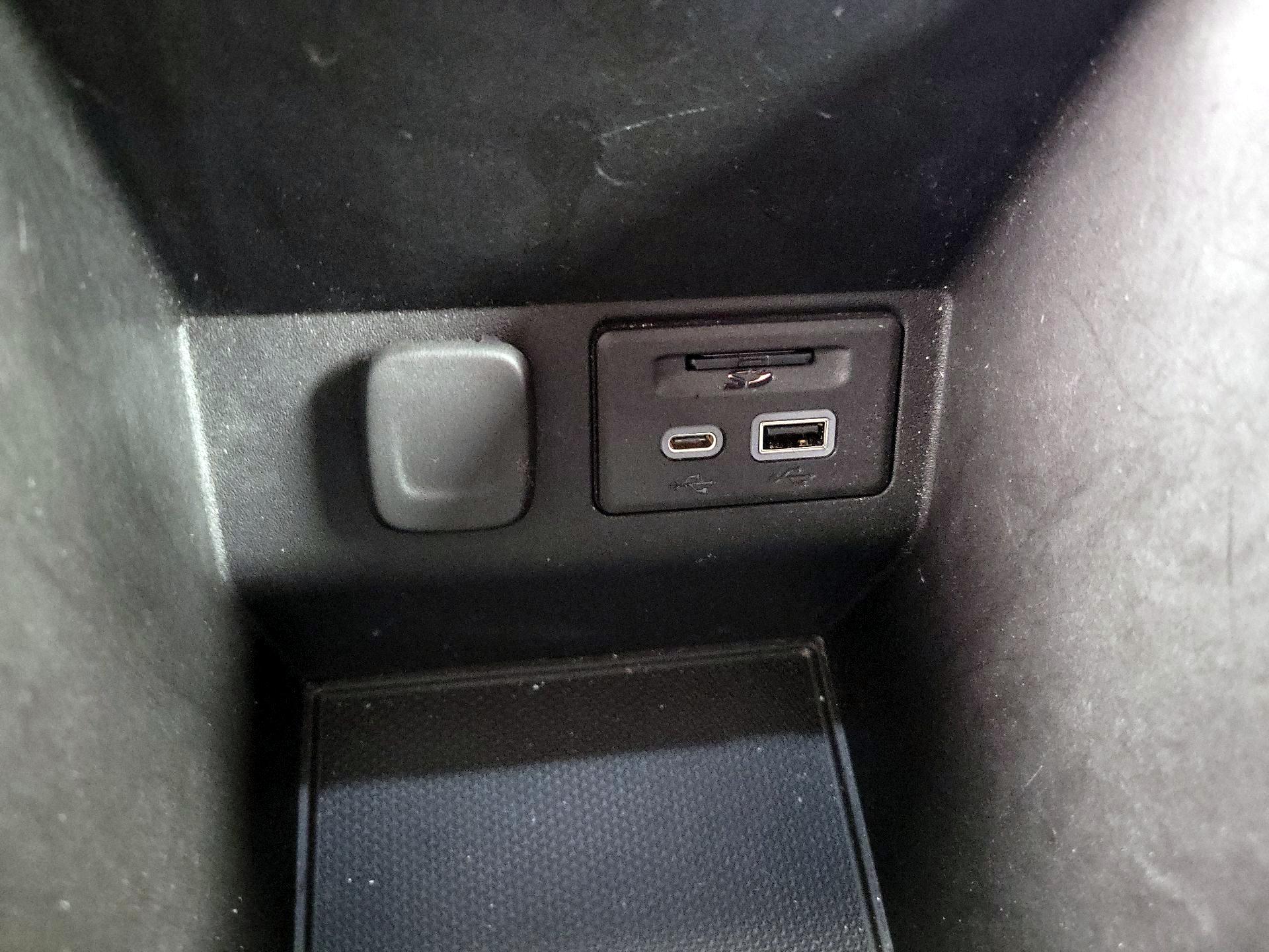 Thumbnail: 2021 Chevrolet Blazer - 19