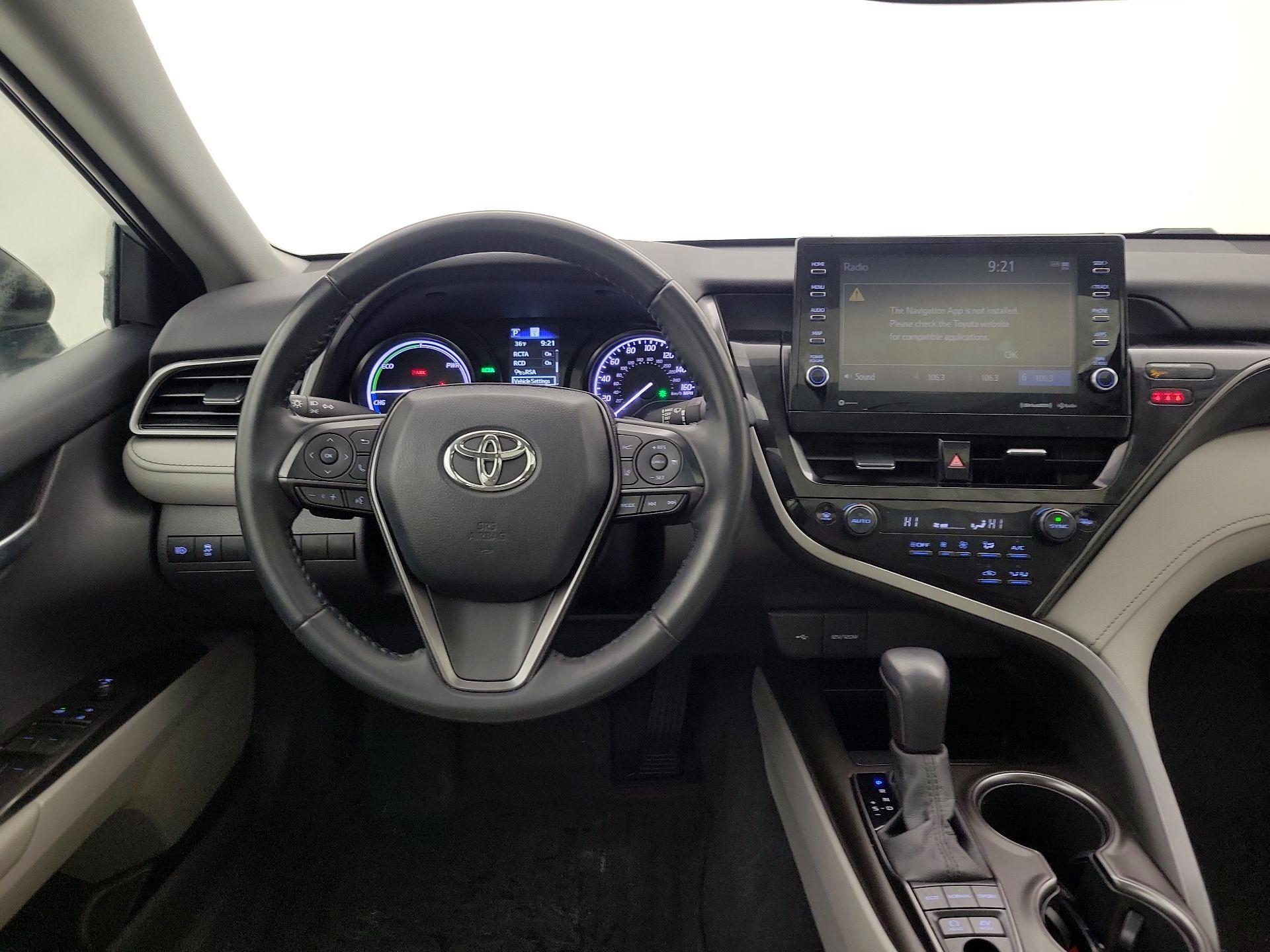 Thumbnail: 2022 Toyota Camry - 10