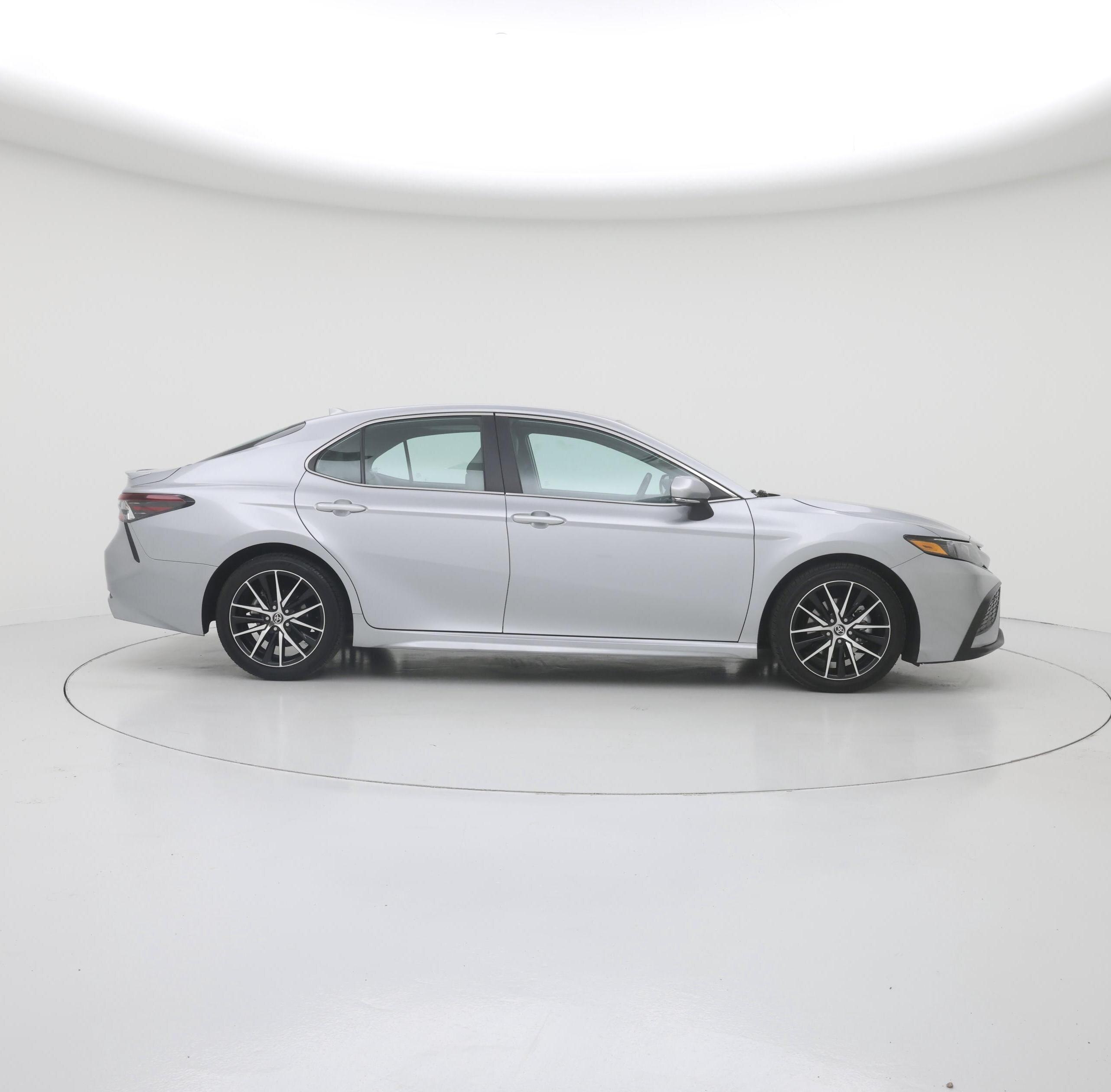 Thumbnail: 2022 Toyota Camry - 7