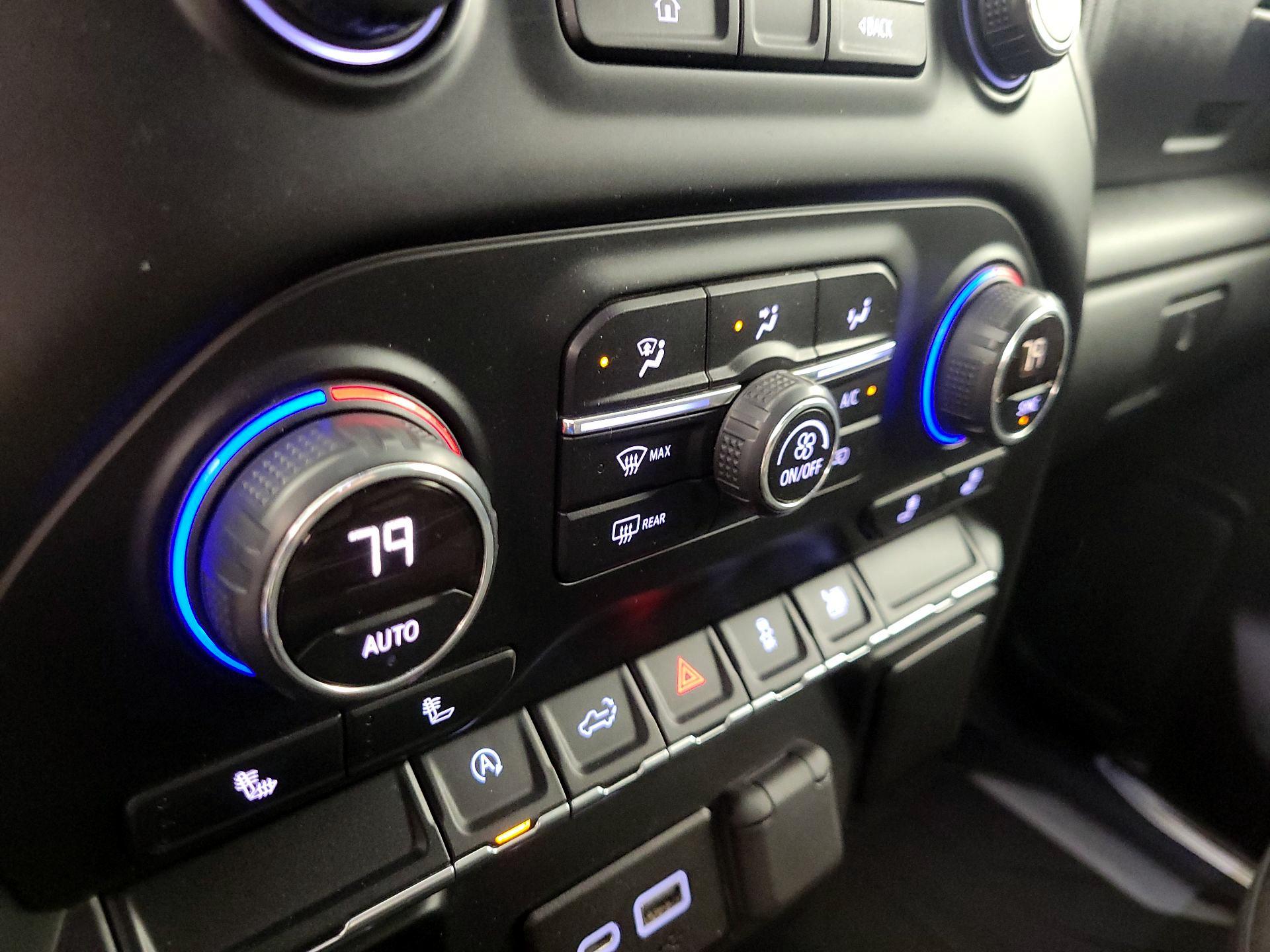 Thumbnail: 2019 Chevrolet Silverado 1500 - 16