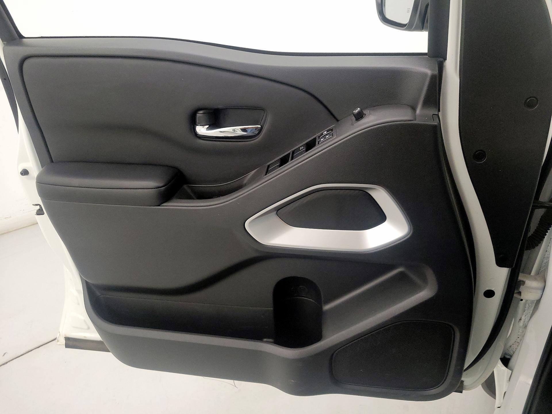 Thumbnail: 2025 Nissan Frontier - 12