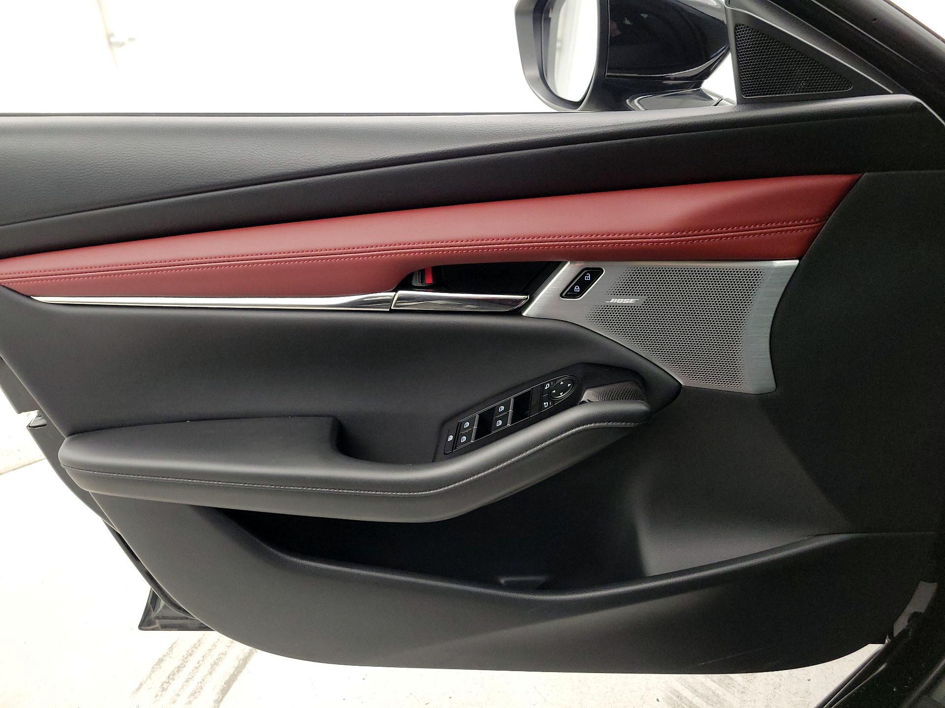 Thumbnail: 2025 Mazda Mazda3 - 12