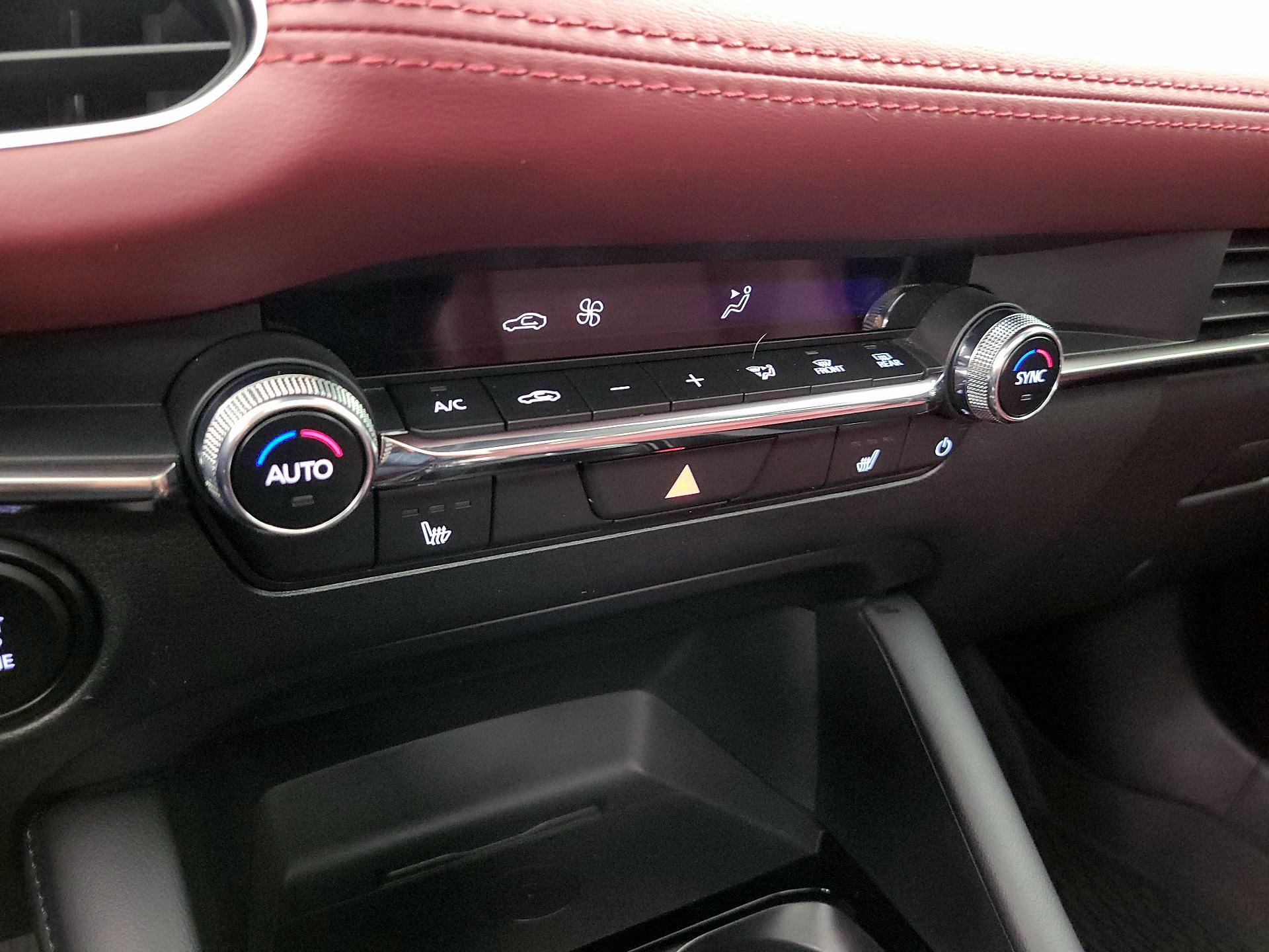 Thumbnail: 2025 Mazda Mazda3 - 17