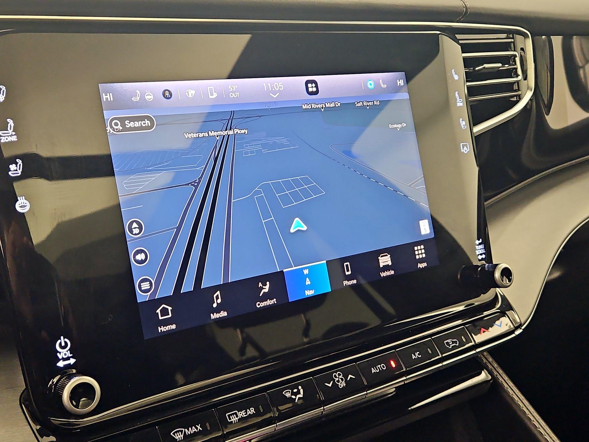 Thumbnail: 2023 Jeep Wagoneer - 14