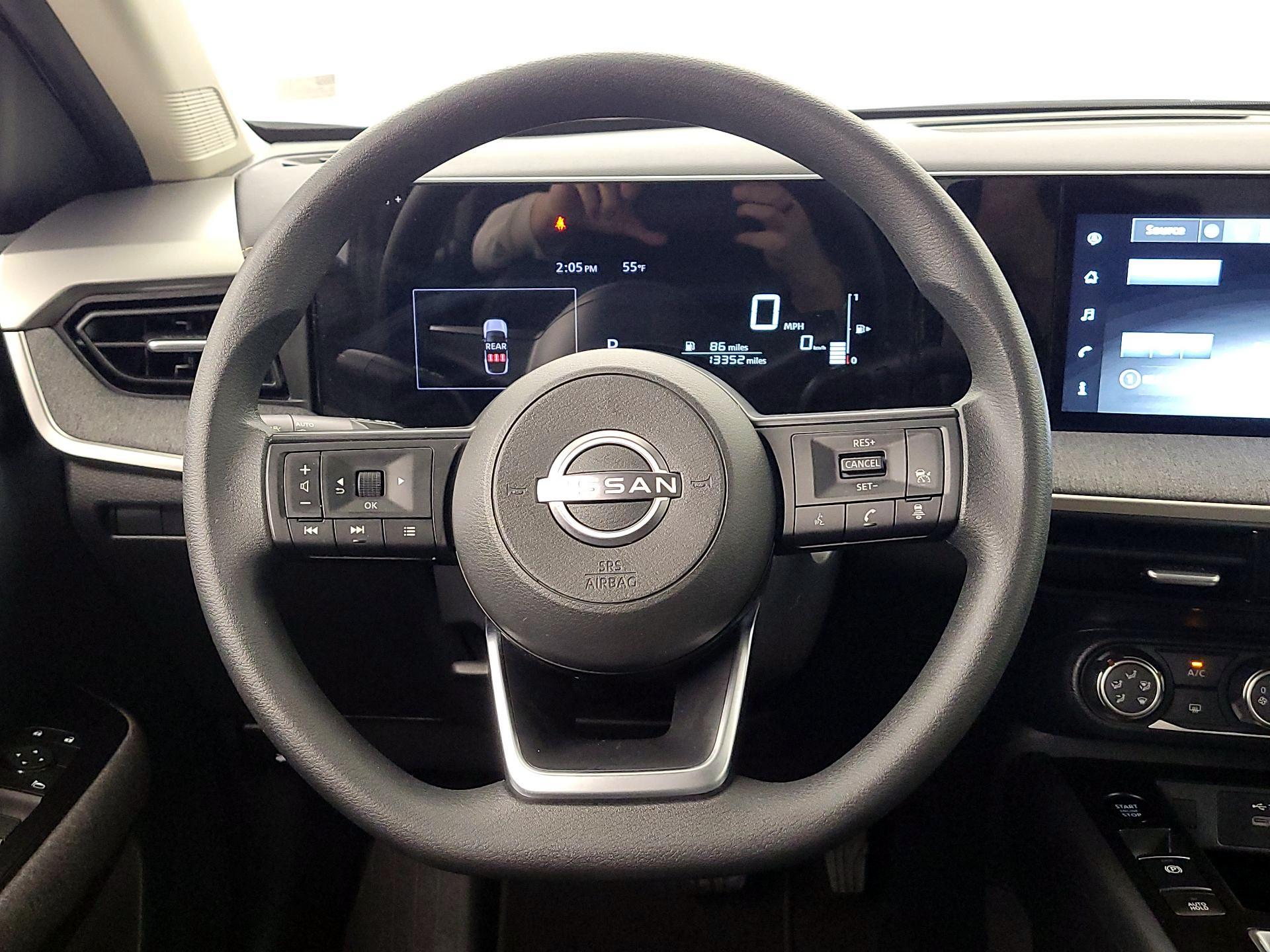 Thumbnail: 2025 Nissan Kicks - 10