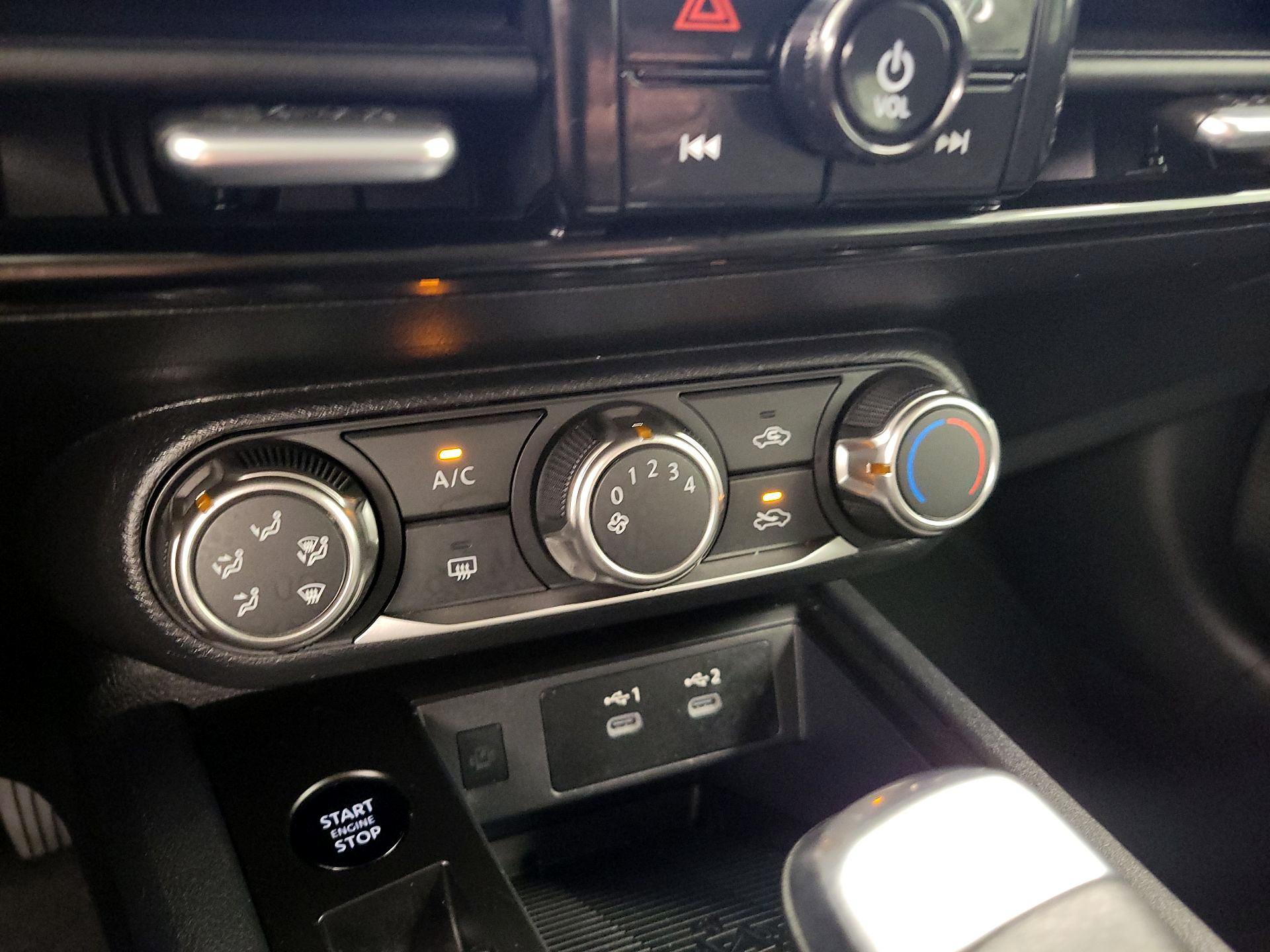 Thumbnail: 2025 Nissan Kicks - 16