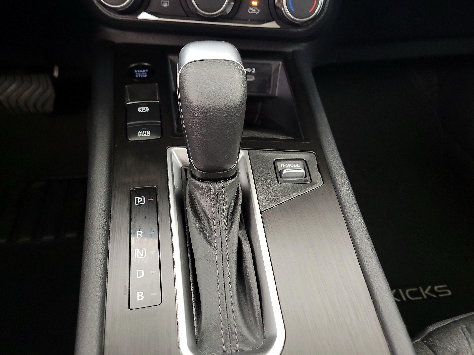 Thumbnail: 2025 Nissan Kicks - 17