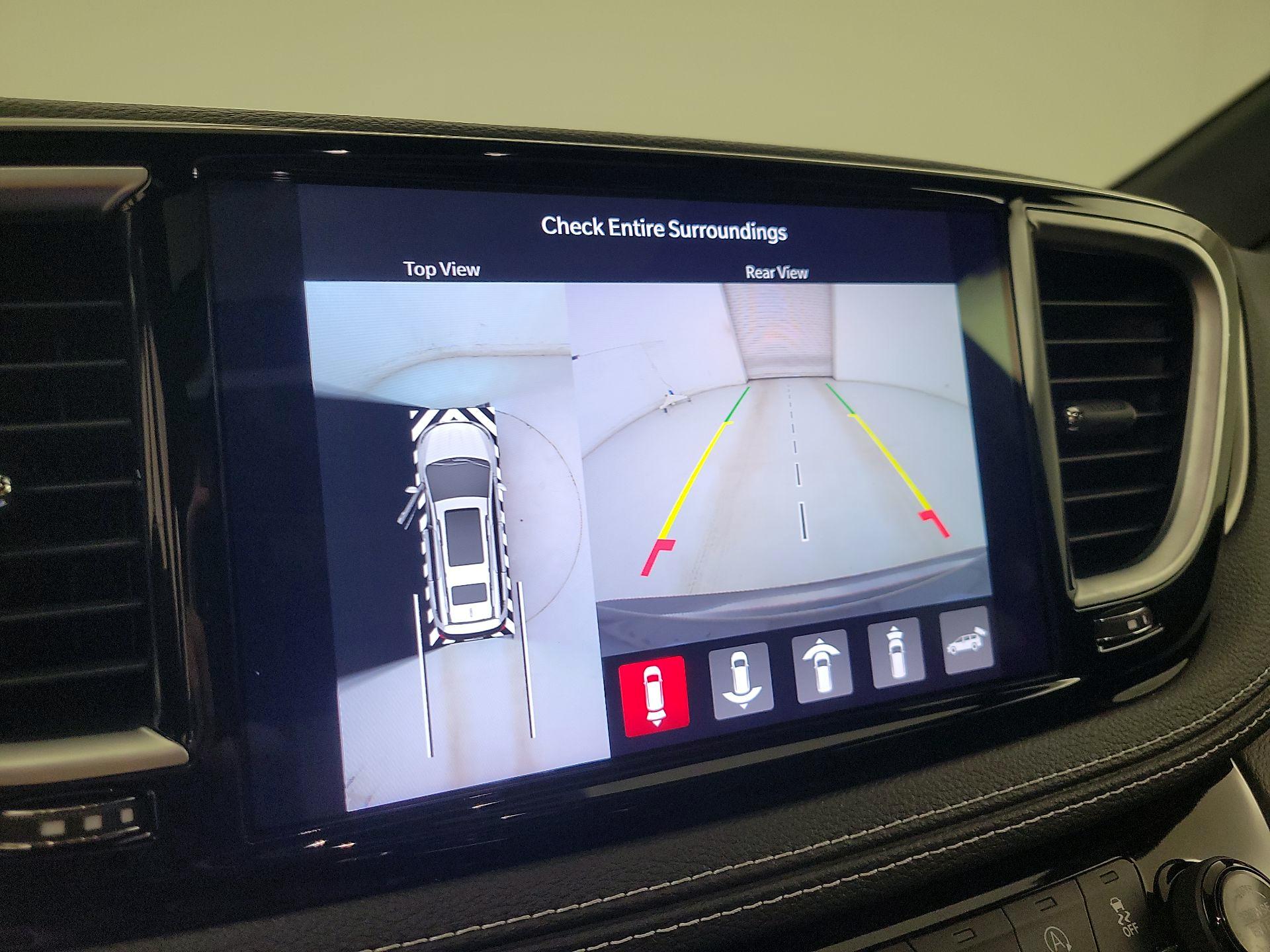 Thumbnail: 2023 Chrysler Pacifica - 15