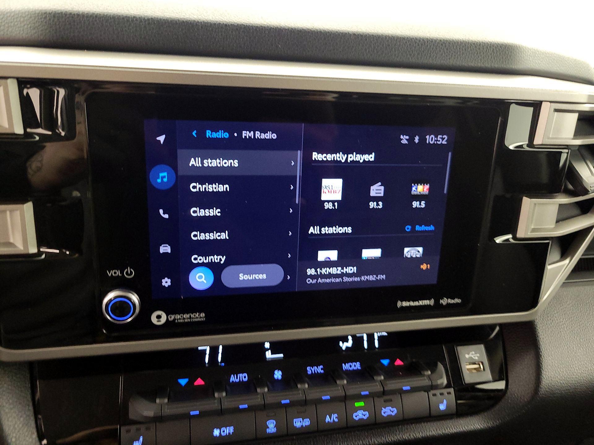 Thumbnail: 2023 Toyota Tundra - 15