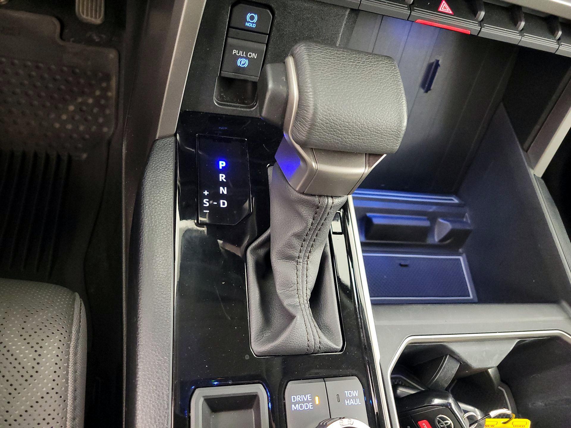 Thumbnail: 2023 Toyota Tundra - 17