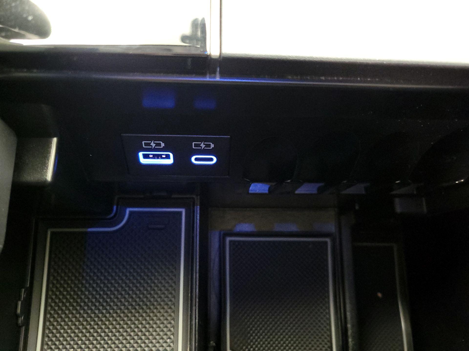 Thumbnail: 2023 Toyota Tundra - 18