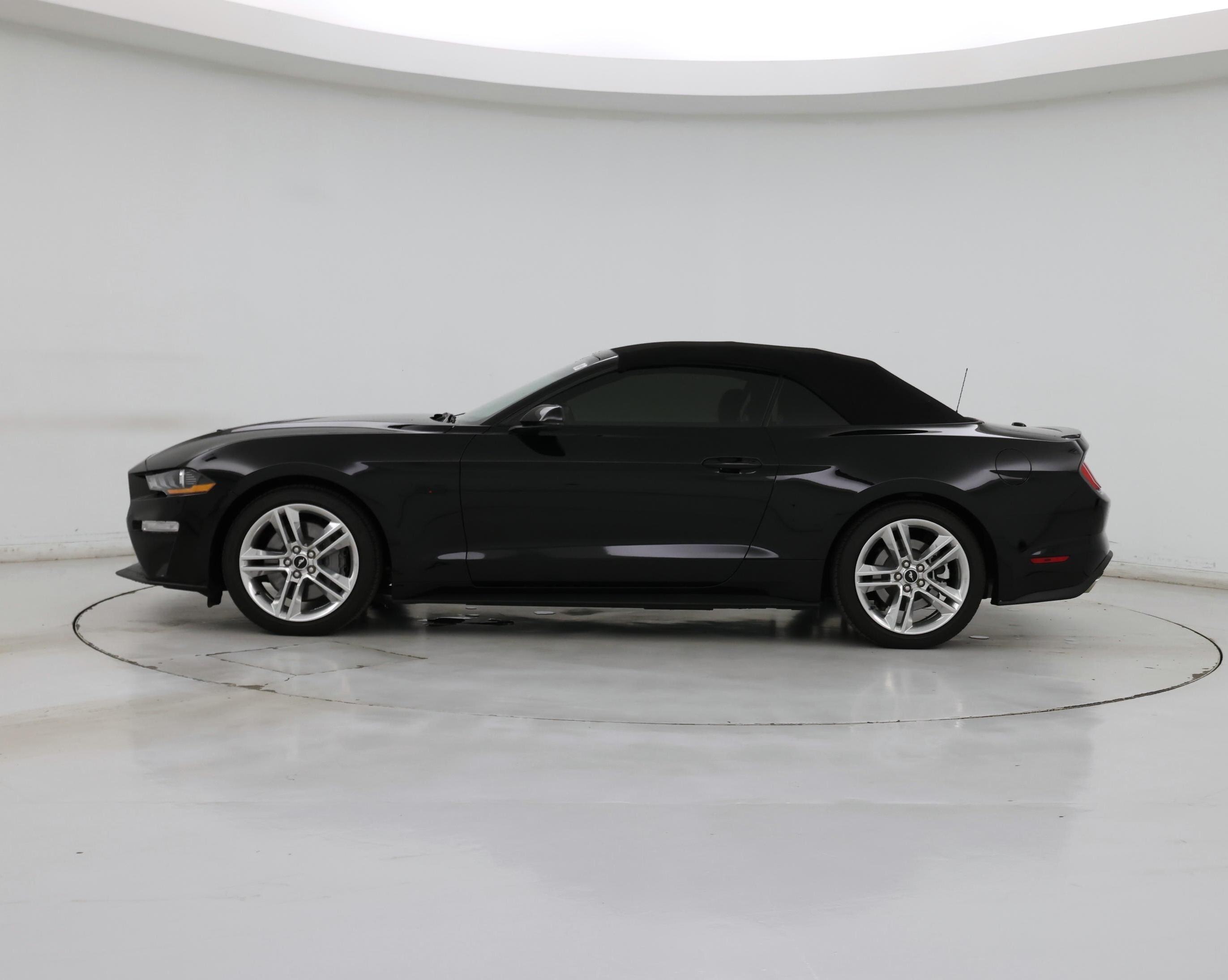 Thumbnail: 2021 Ford Mustang - 3