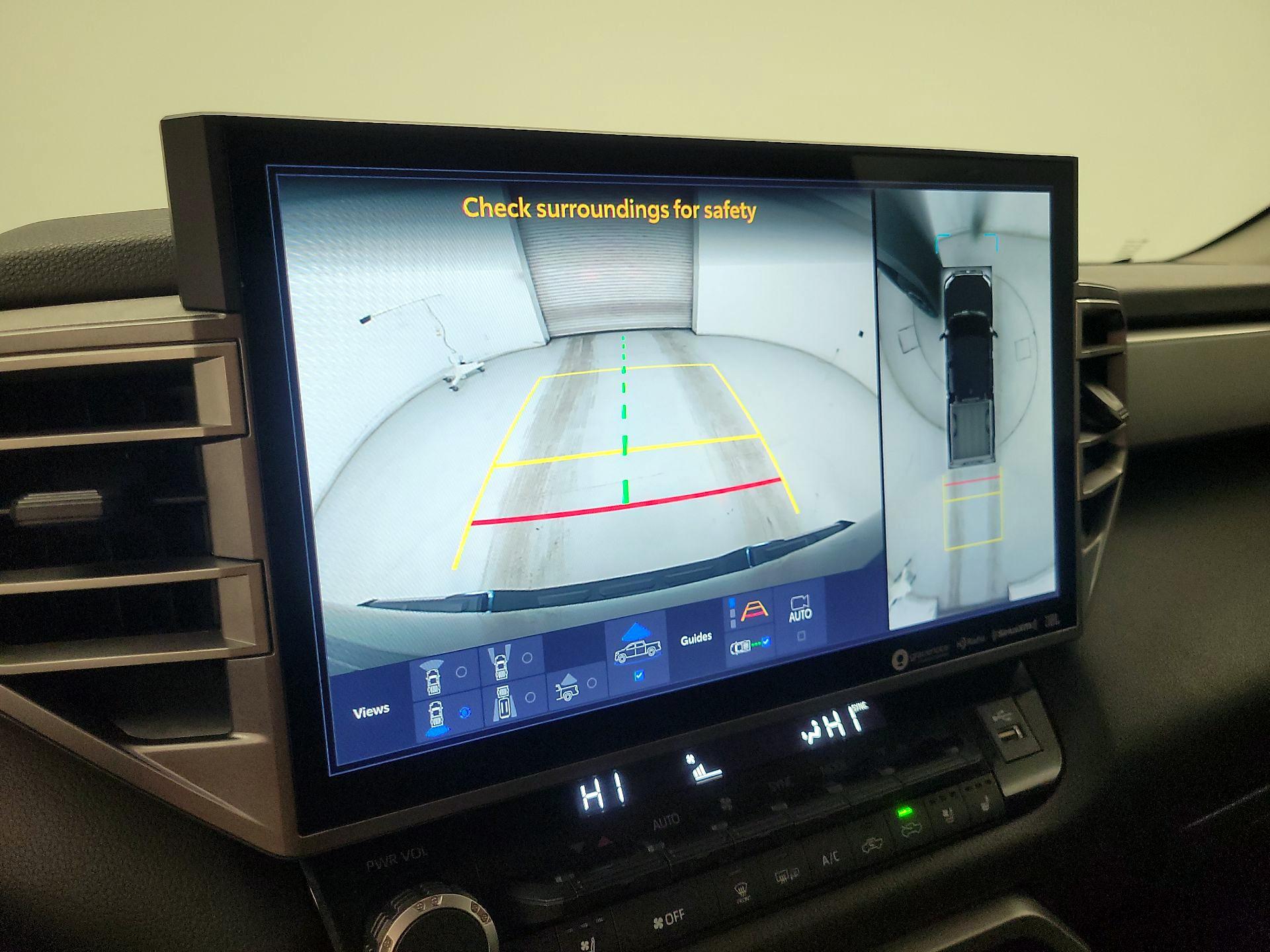 Thumbnail: 2022 Toyota Tundra - 14