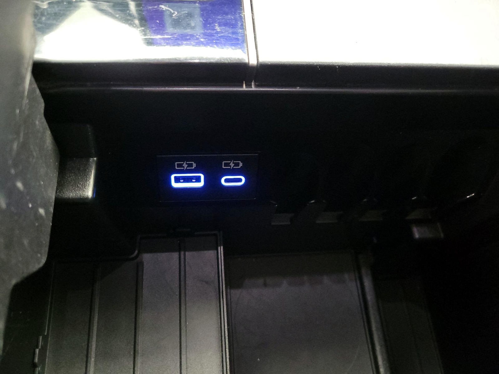 2022 Toyota Tundra Limited - Photo 19