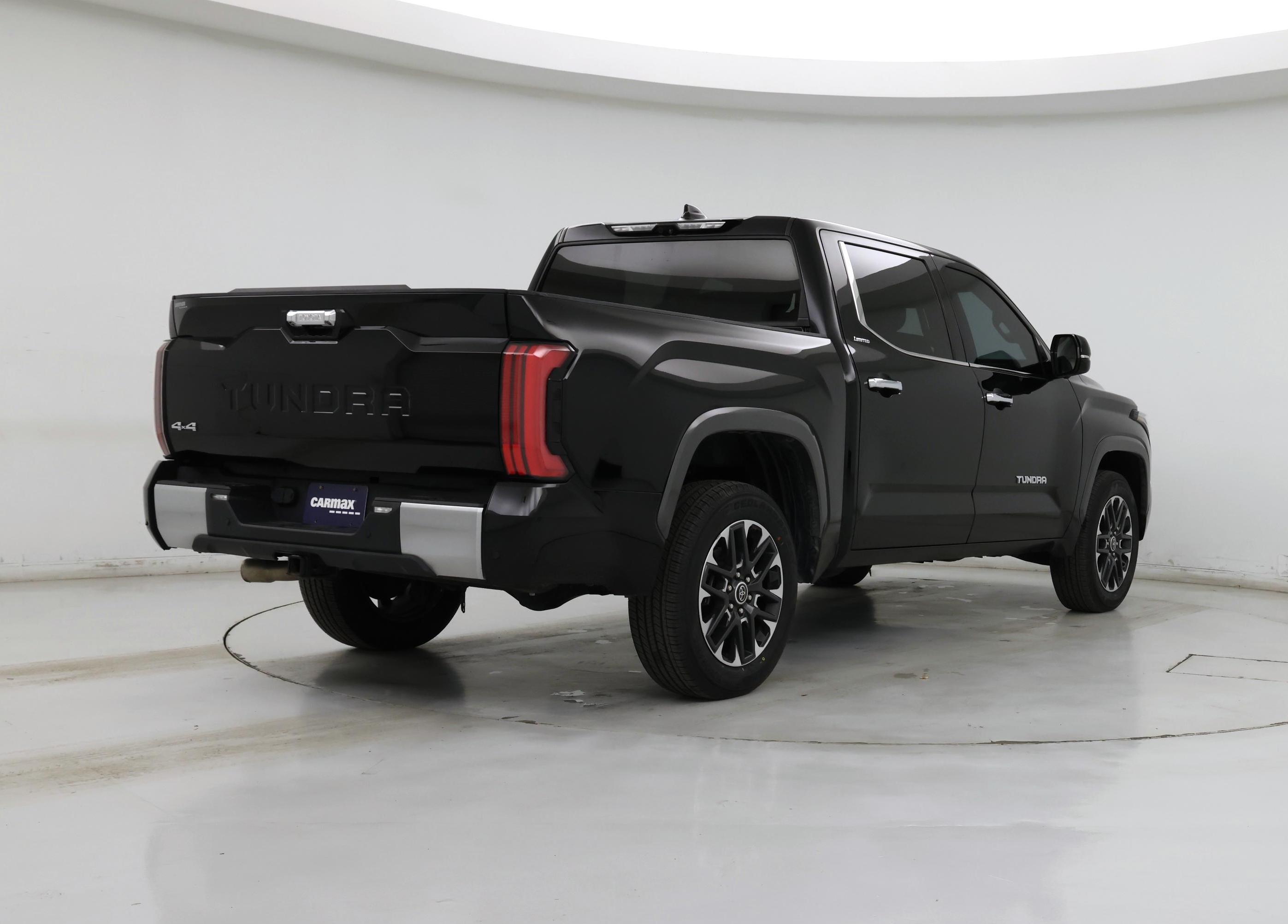 Thumbnail: 2022 Toyota Tundra - 8