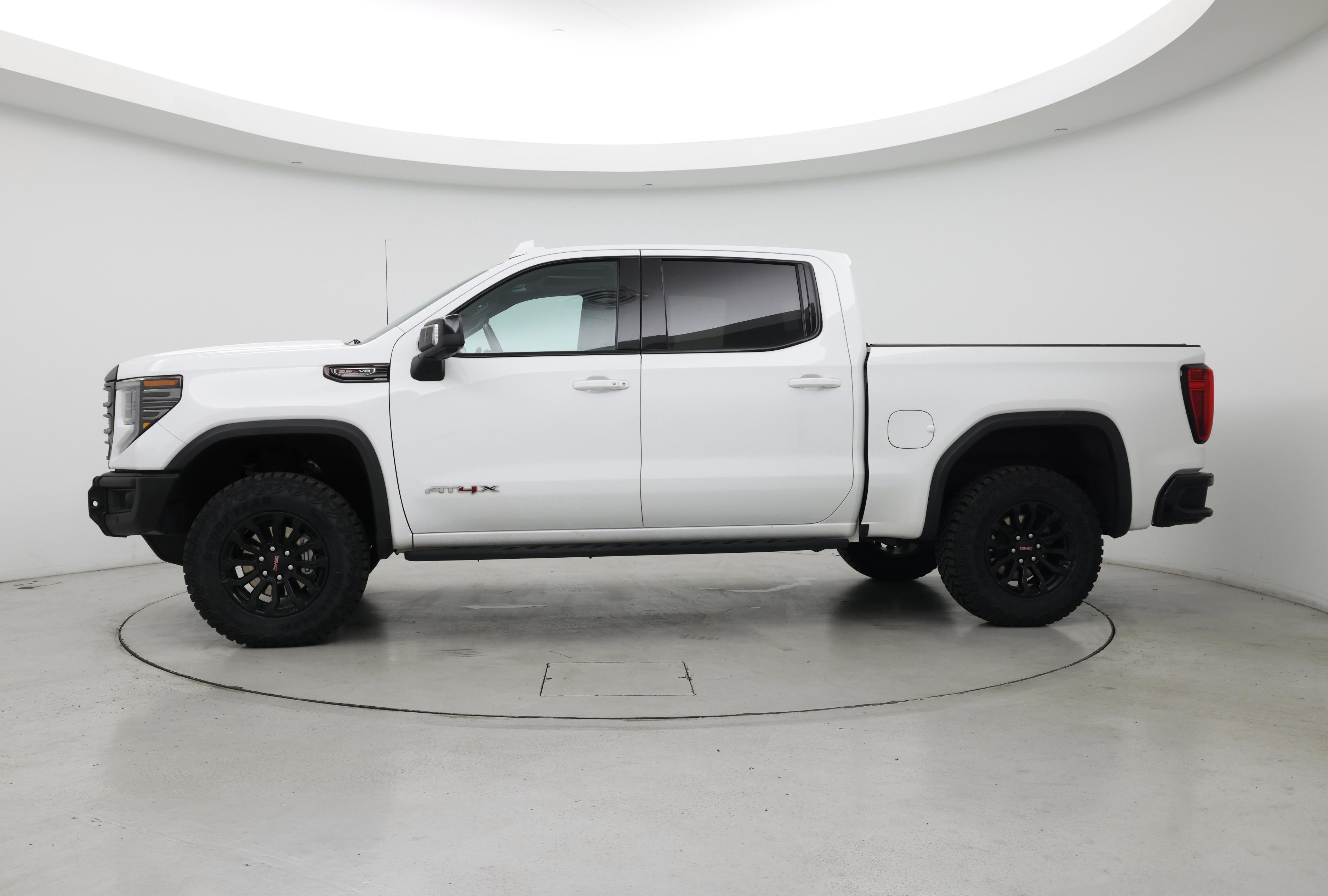 Thumbnail: 2023 GMC Sierra 1500 - 3