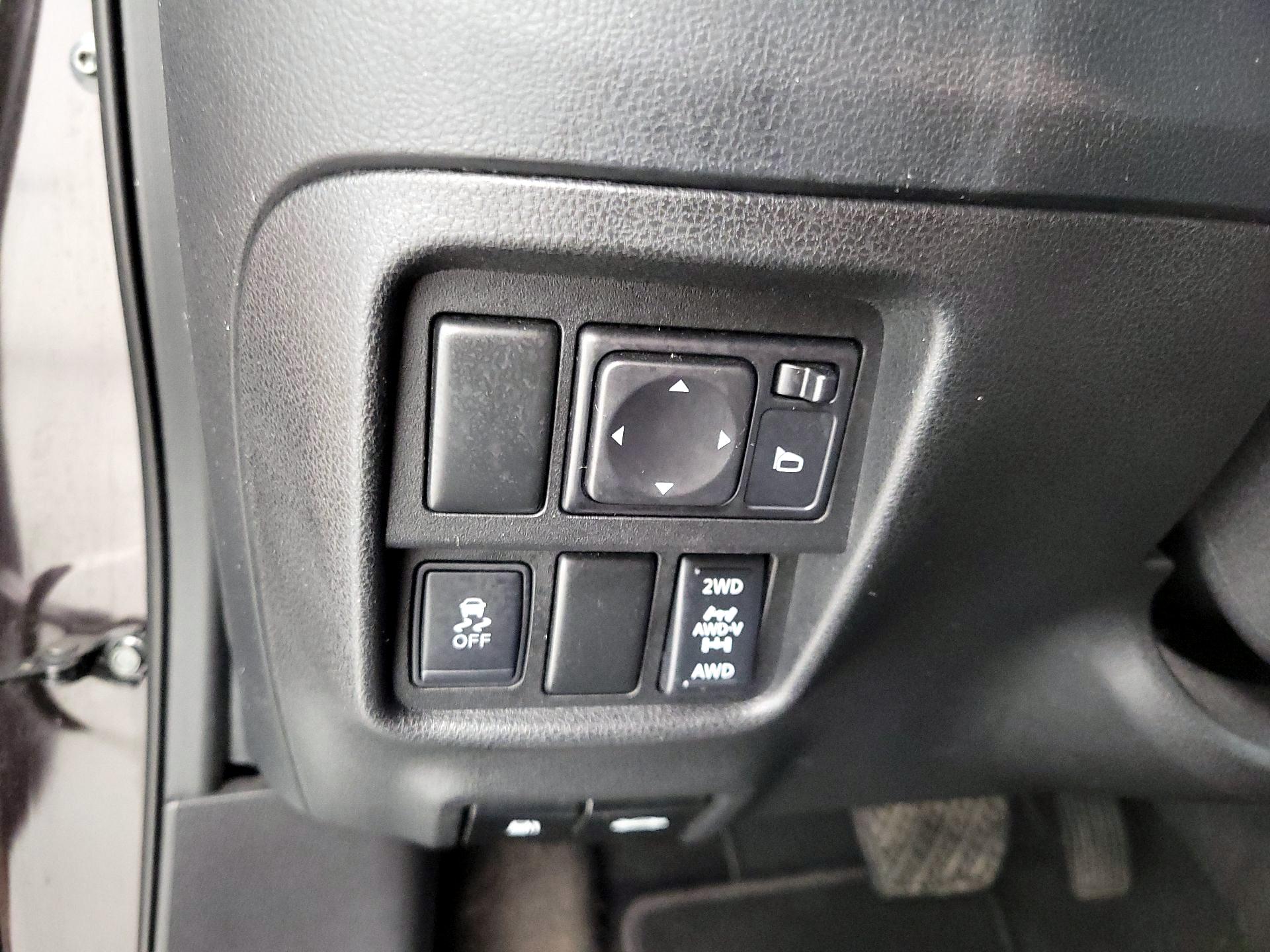 Thumbnail: 2015 Nissan Juke - 13