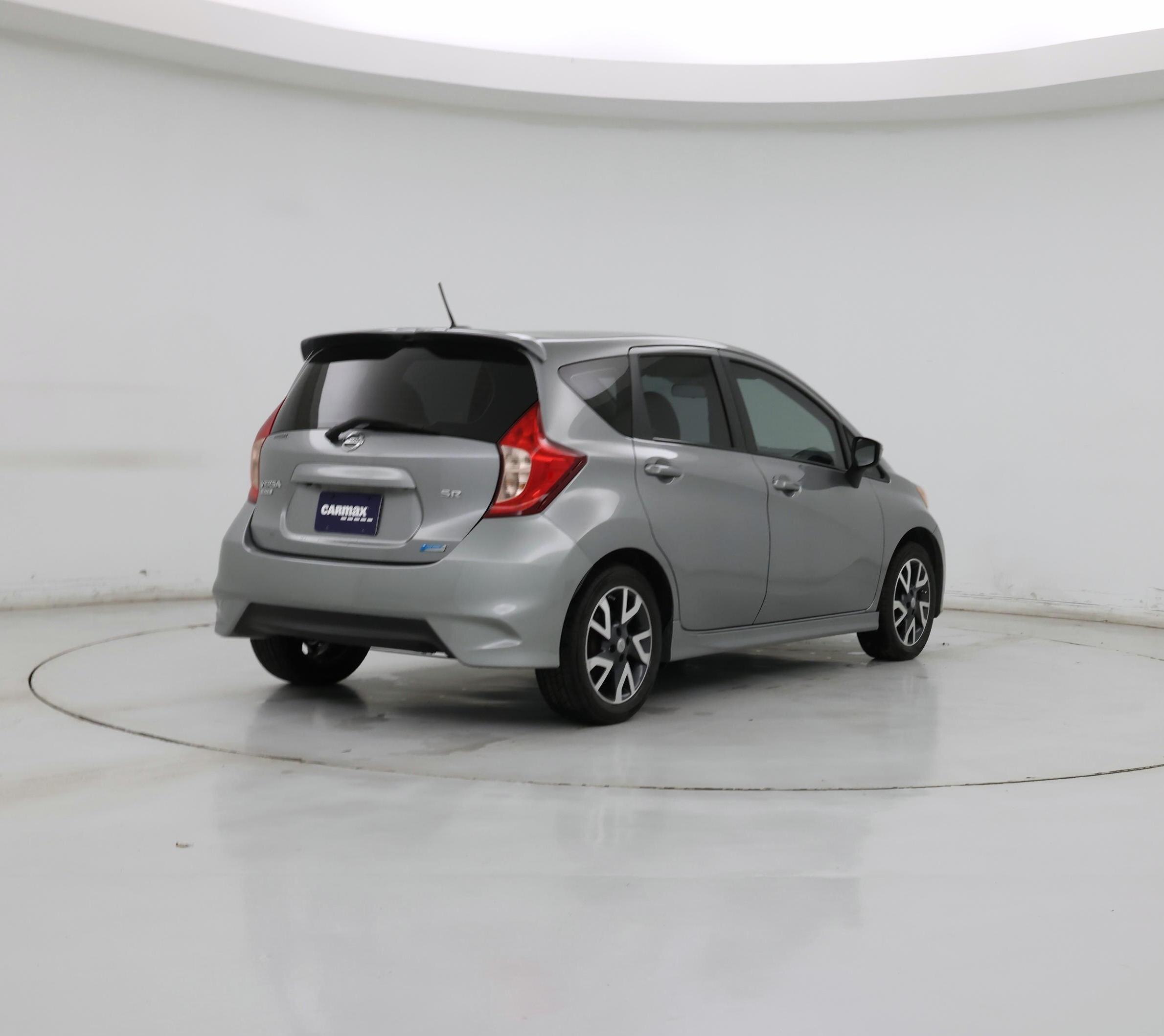 Thumbnail: 2015 Nissan Versa Note - 8