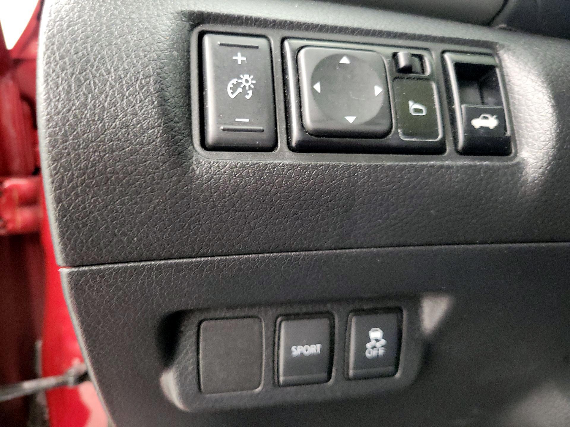 Thumbnail: 2019 Nissan Sentra - 13