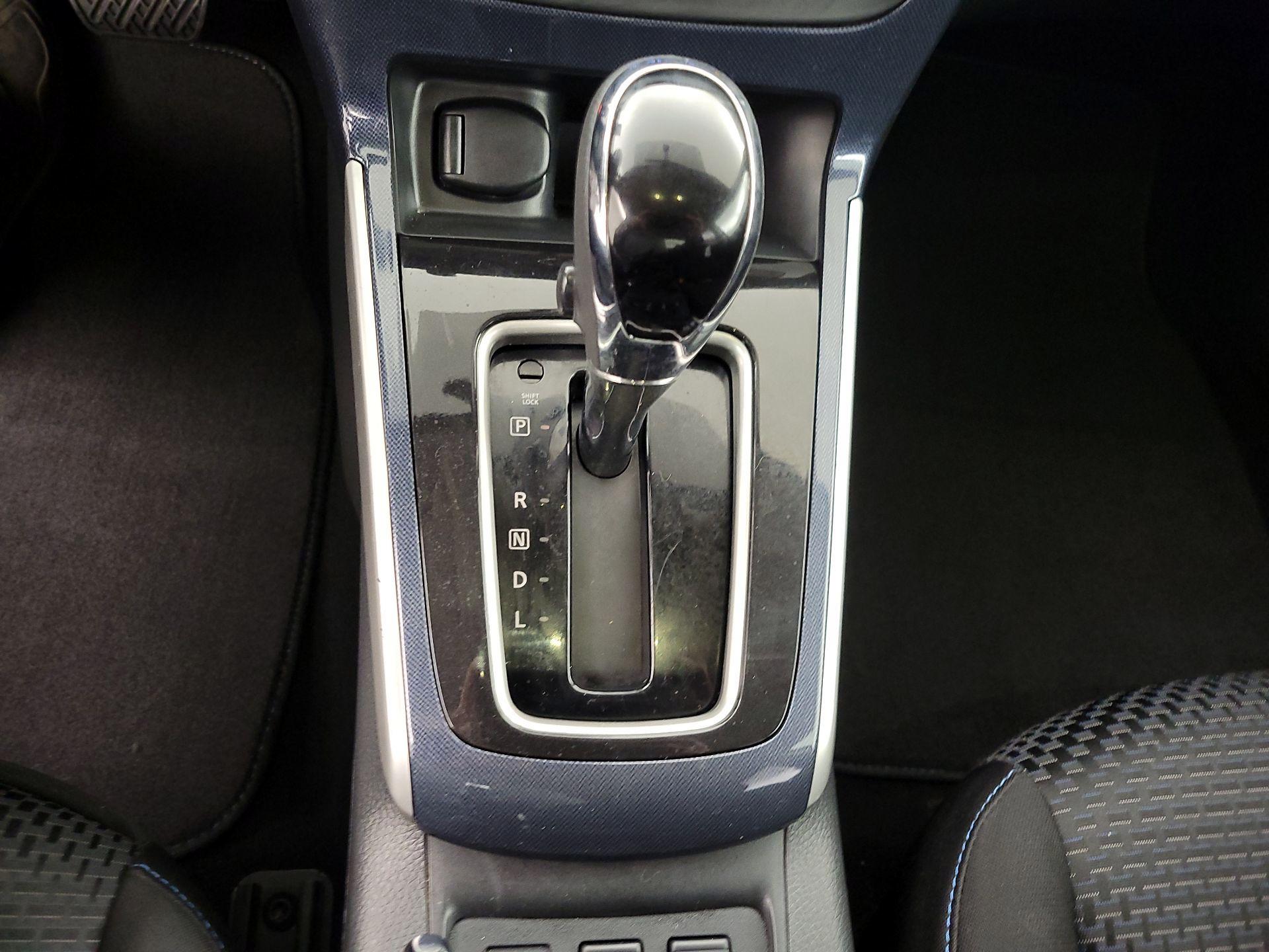 Thumbnail: 2019 Nissan Sentra - 17