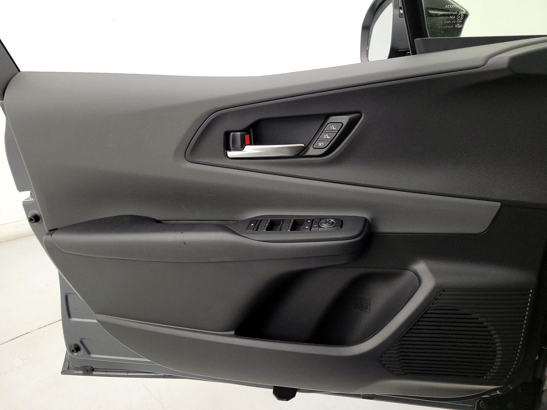 Thumbnail: 2025 Toyota Prius - 12