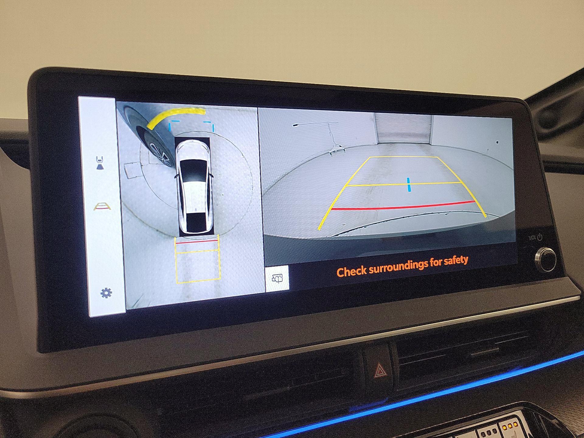 Thumbnail: 2025 Toyota Prius - 14