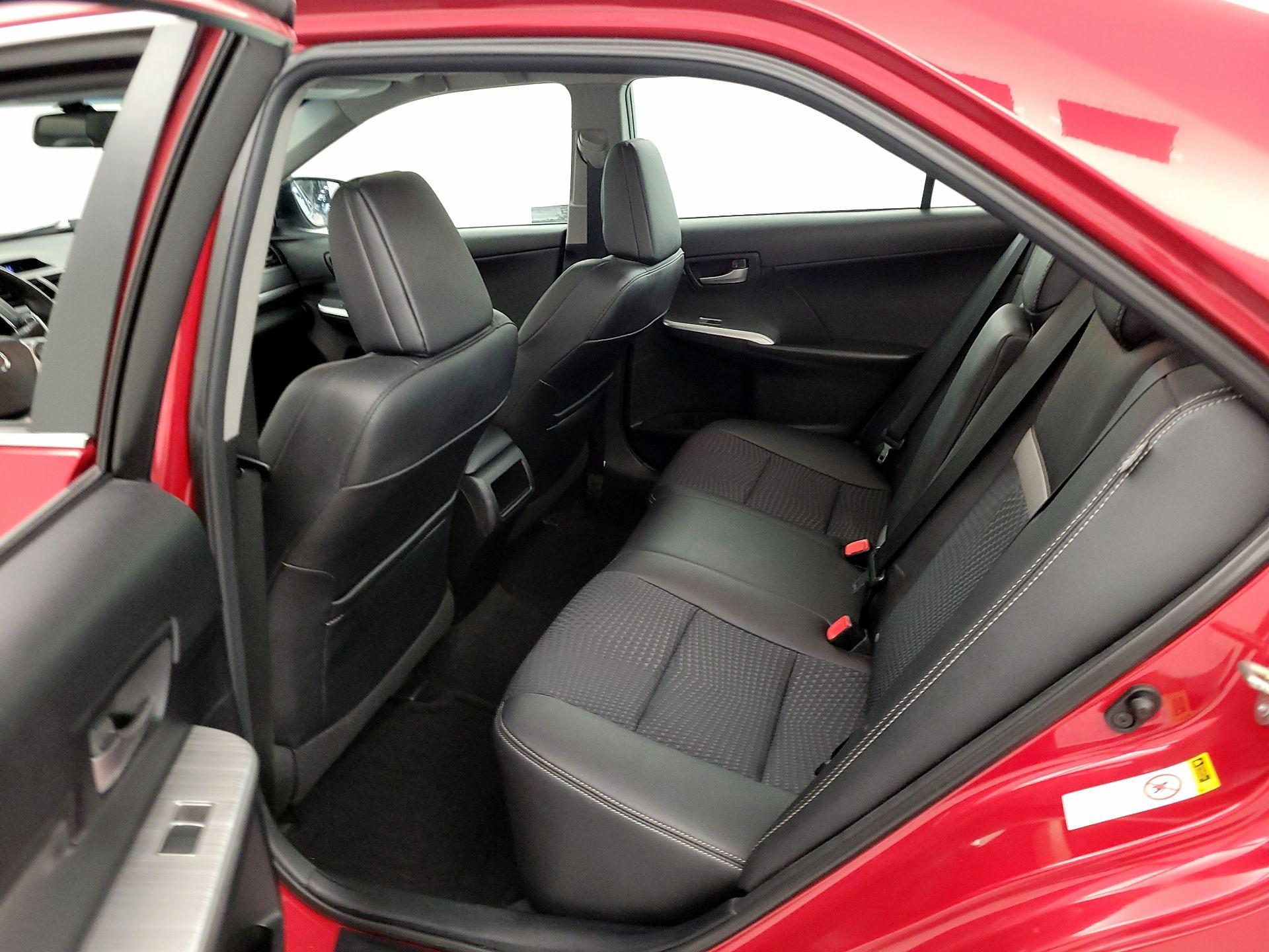 Thumbnail: 2014 Toyota Camry - 19