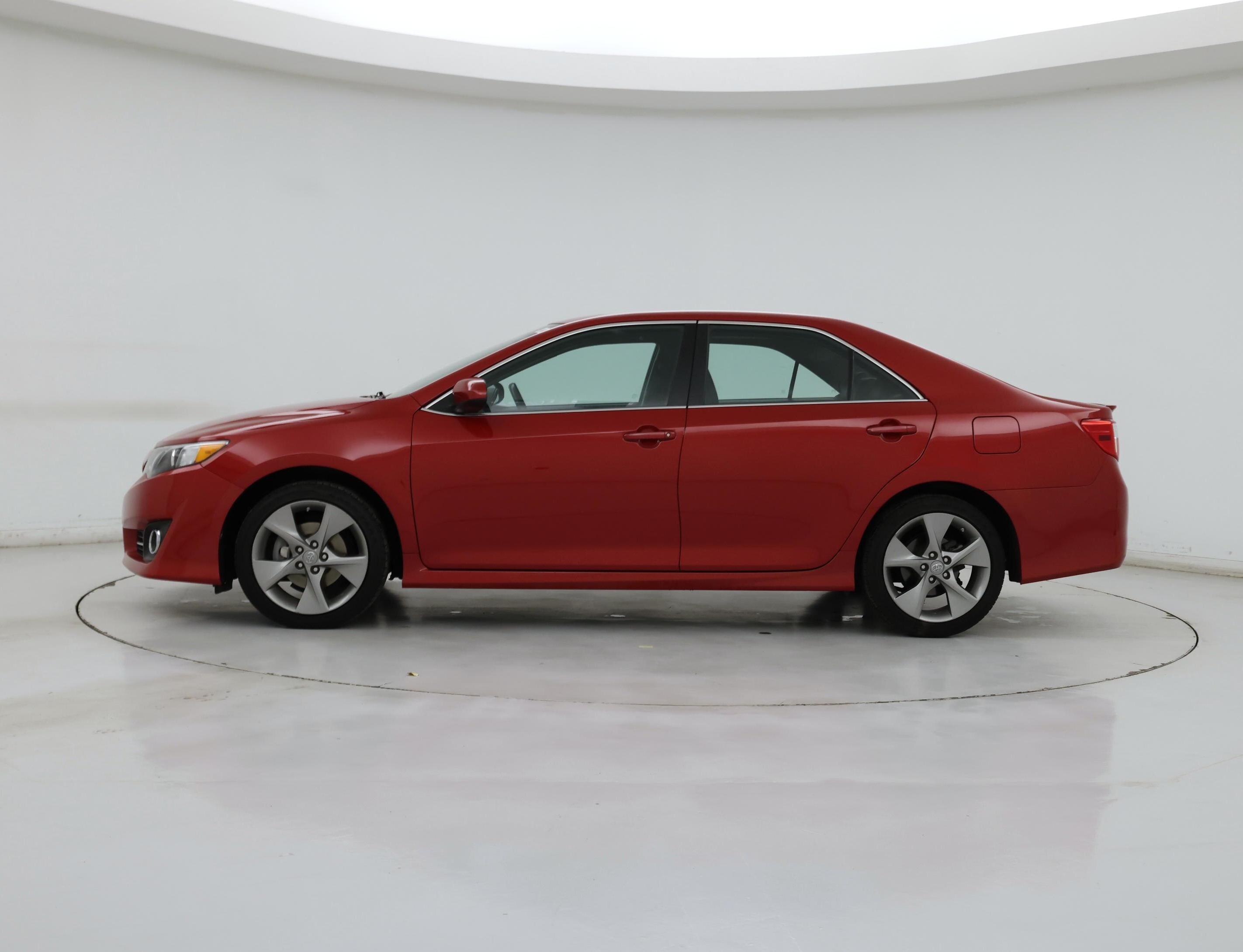 Thumbnail: 2014 Toyota Camry - 3