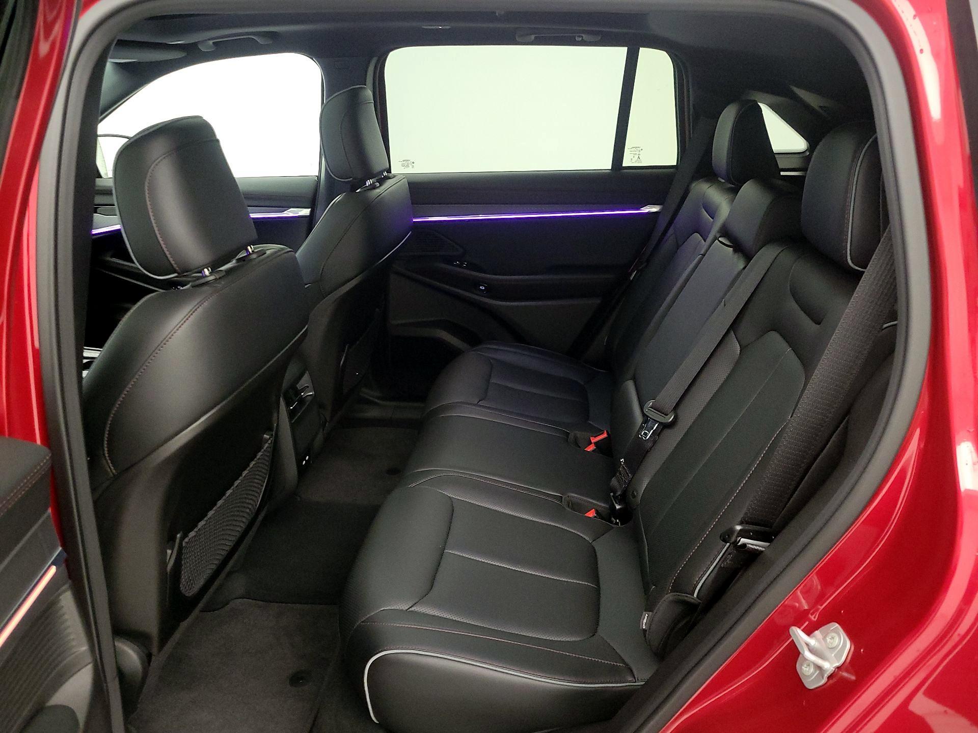 Thumbnail: 2025 Jeep Wagoneer S - 20