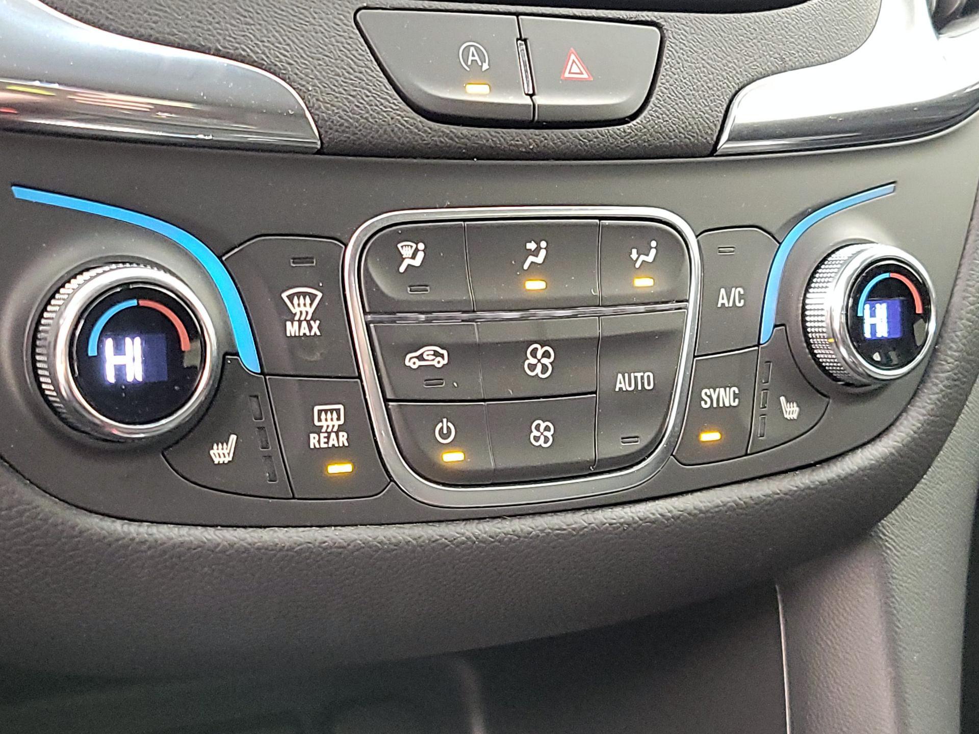 Thumbnail: 2024 Chevrolet Equinox - 16