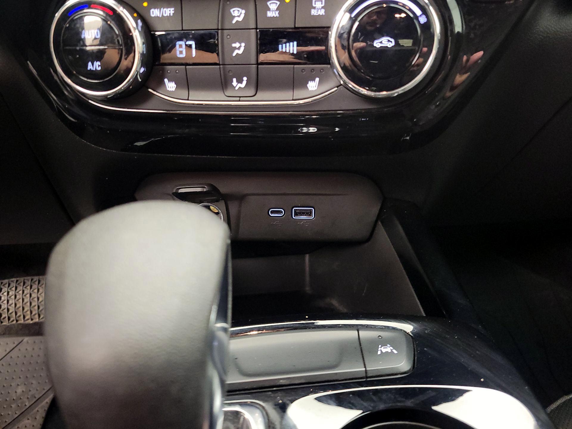 Thumbnail: 2025 Chevrolet Trax - 18