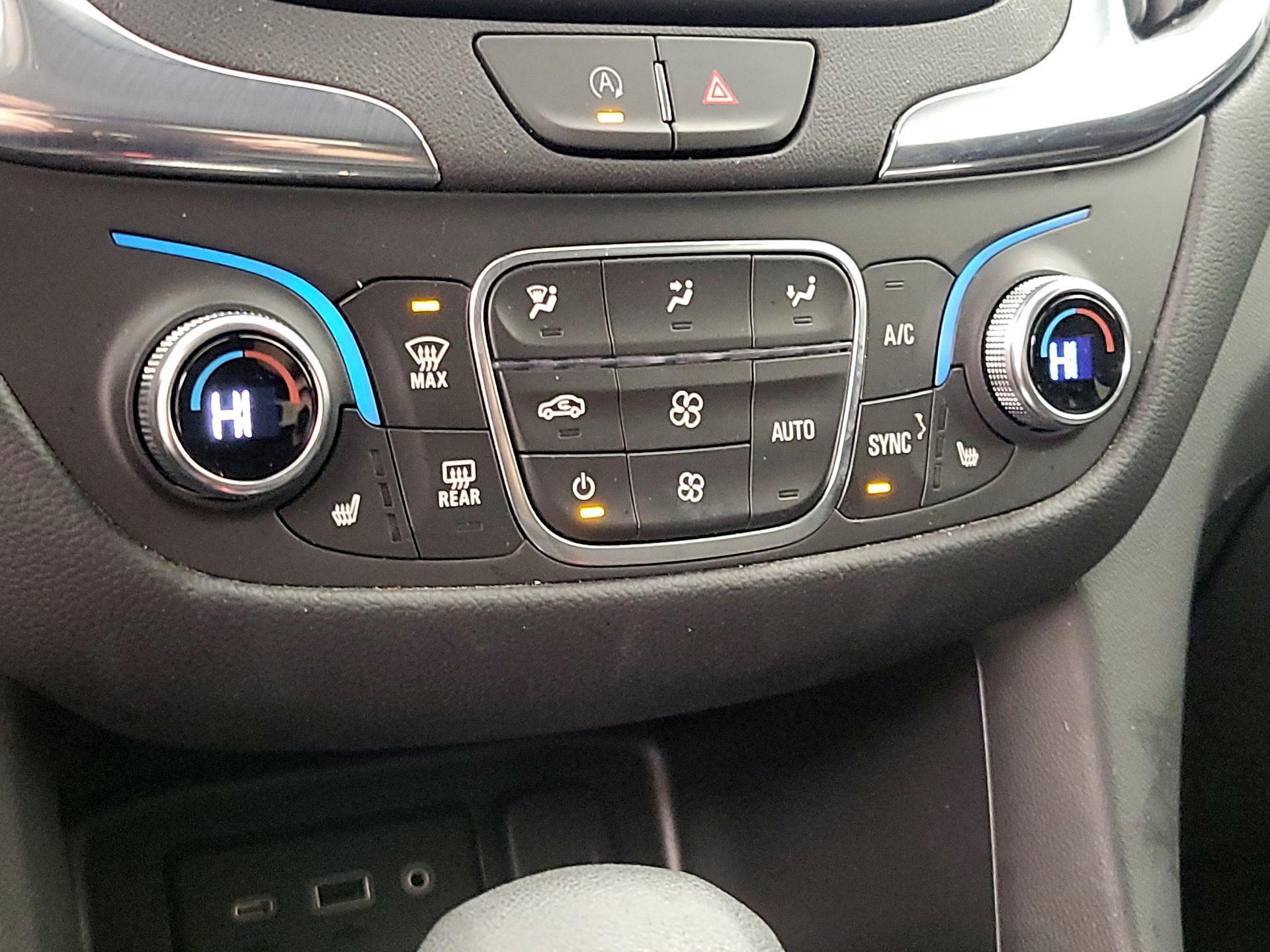 Thumbnail: 2023 Chevrolet Equinox - 16