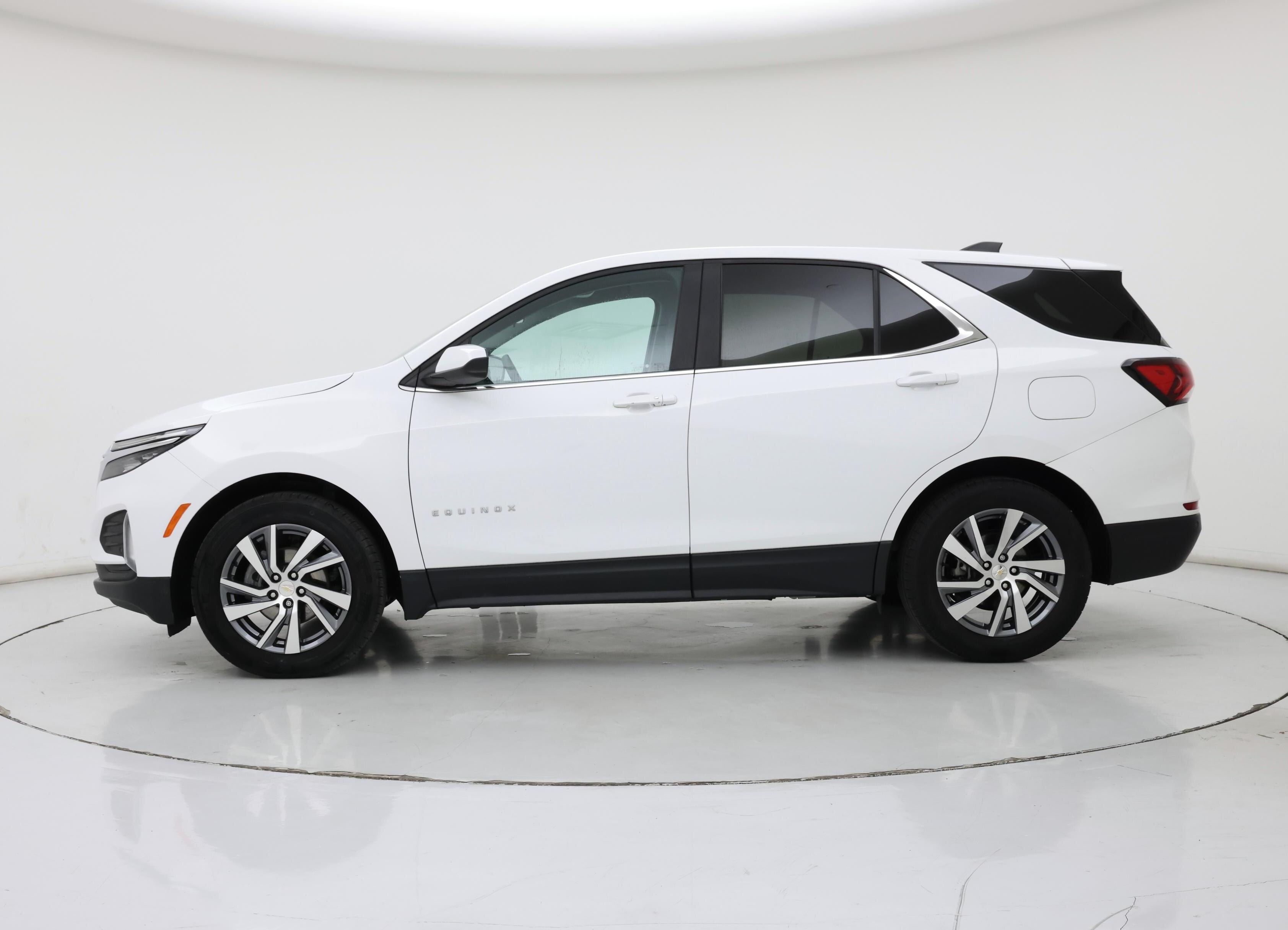 Thumbnail: 2023 Chevrolet Equinox - 3