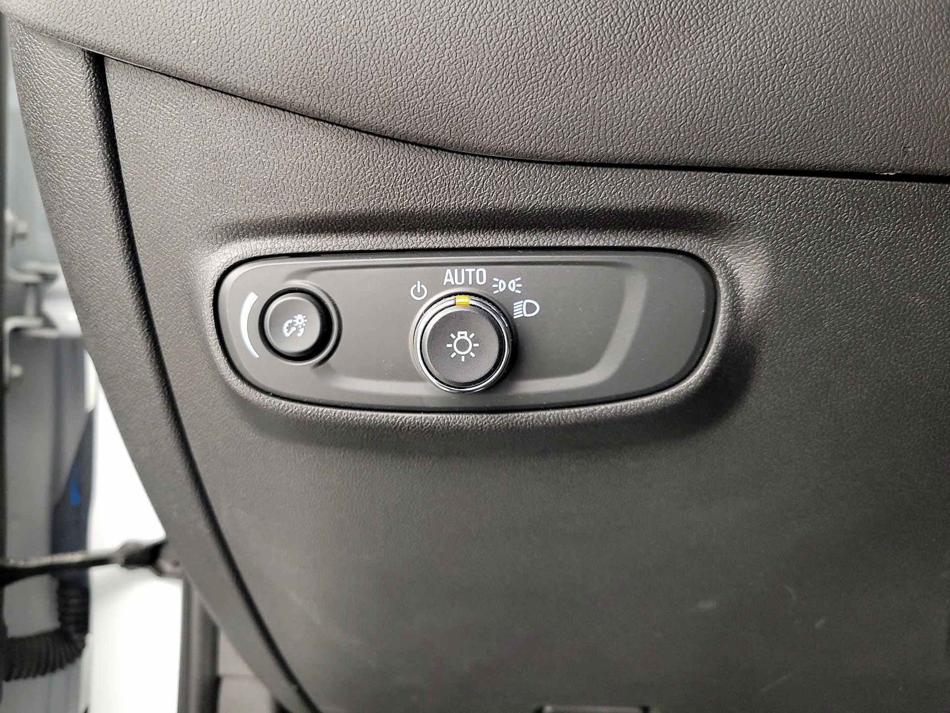 Thumbnail: 2024 Chevrolet Equinox - 13