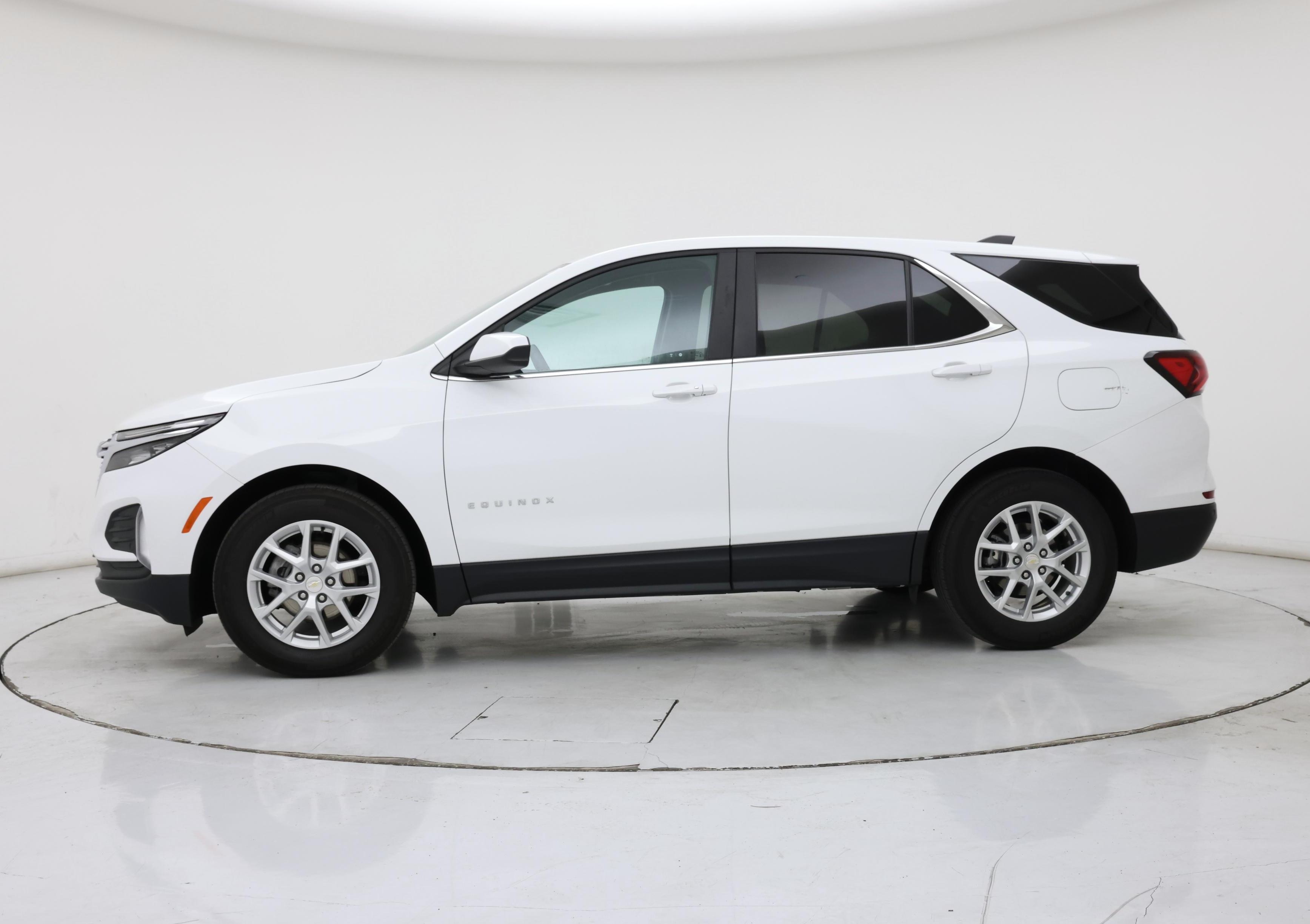 Thumbnail: 2024 Chevrolet Equinox - 3