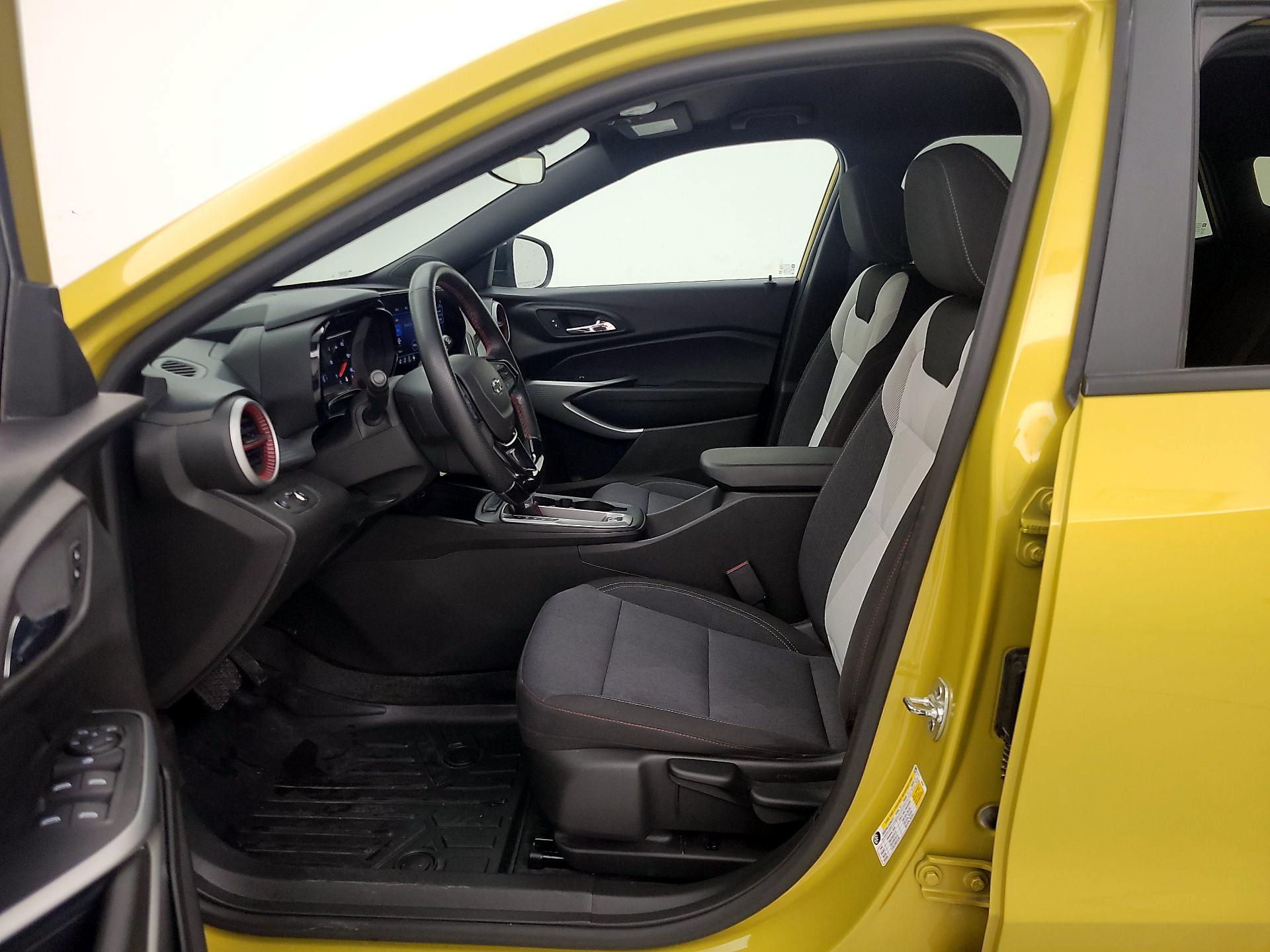 Thumbnail: 2024 Chevrolet Trax - 11