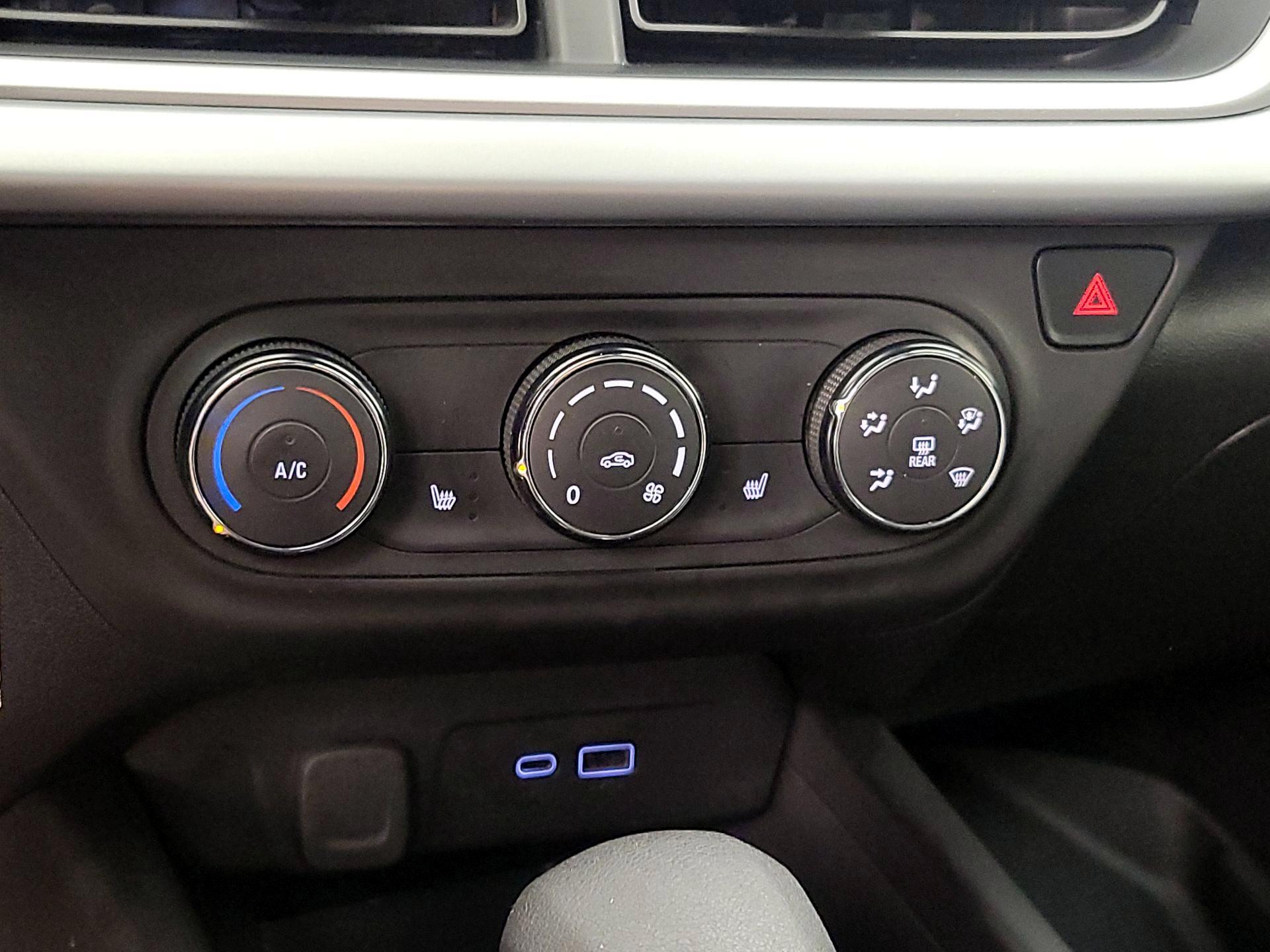 Thumbnail: 2024 Chevrolet Trax - 16