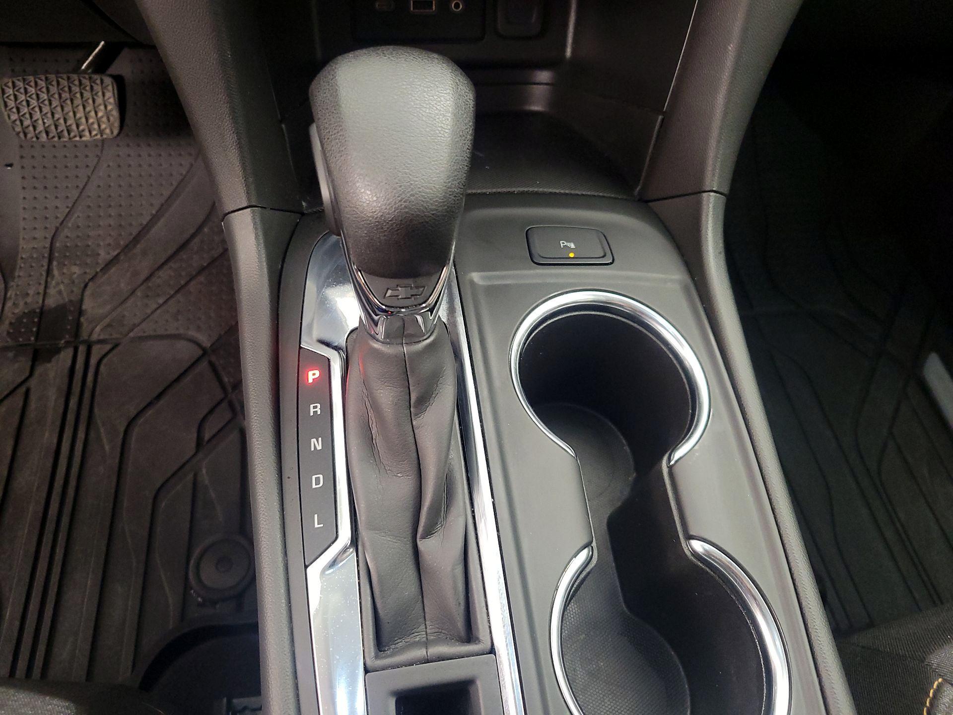 Thumbnail: 2023 Chevrolet Equinox - 17