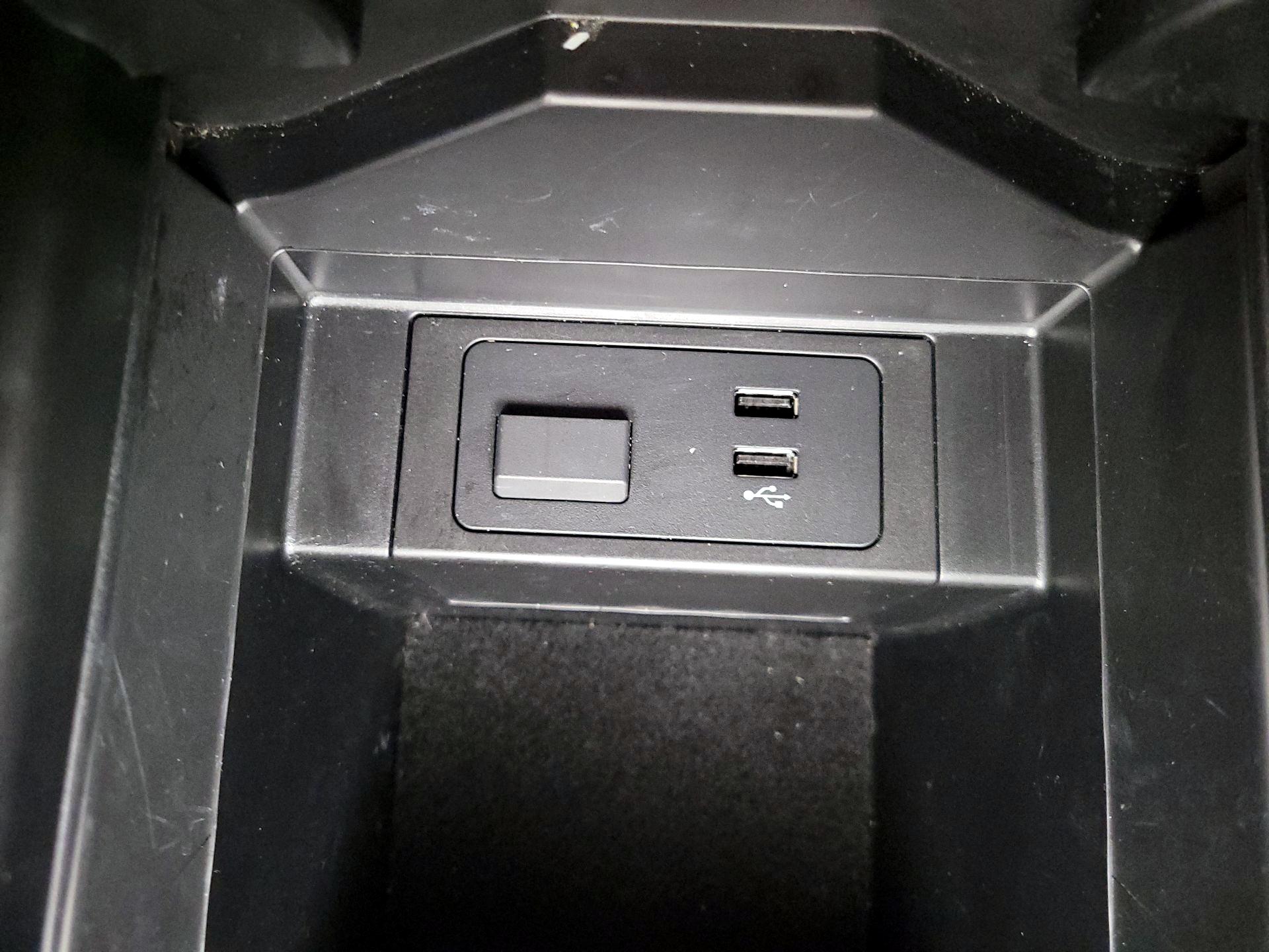 Thumbnail: 2023 Mazda CX-9 - 18