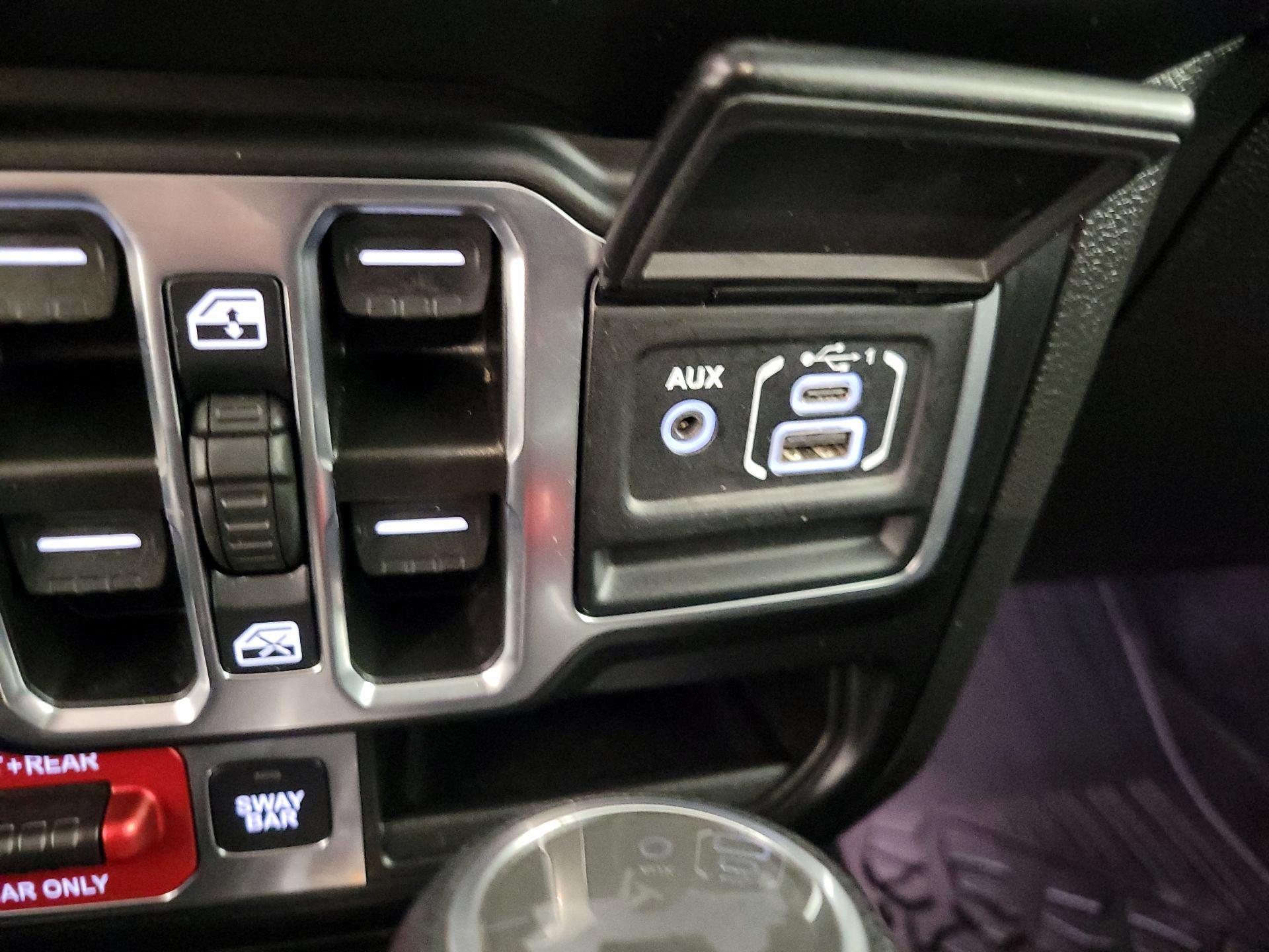 Thumbnail: 2023 Jeep Wrangler - 18