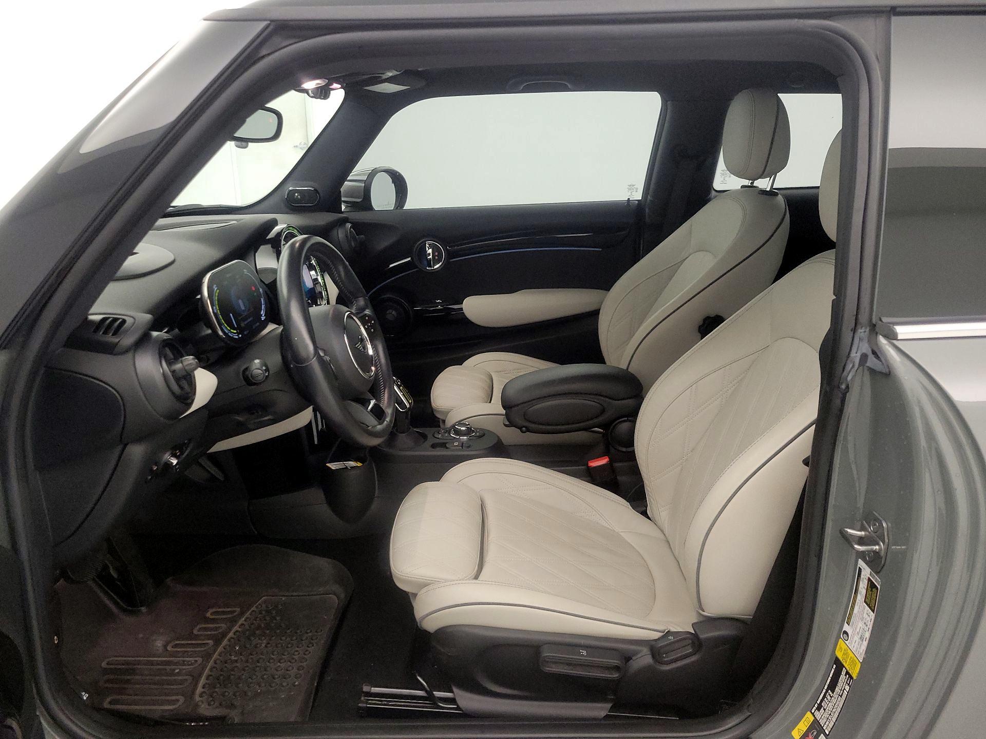 Thumbnail: 2022 MINI Cooper Hardtop - 11