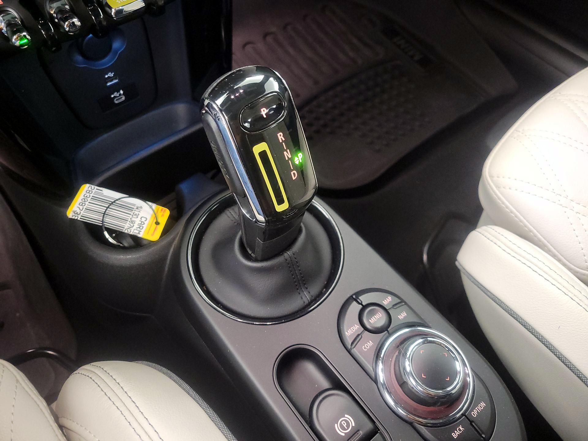 Thumbnail: 2022 MINI Cooper Hardtop - 17