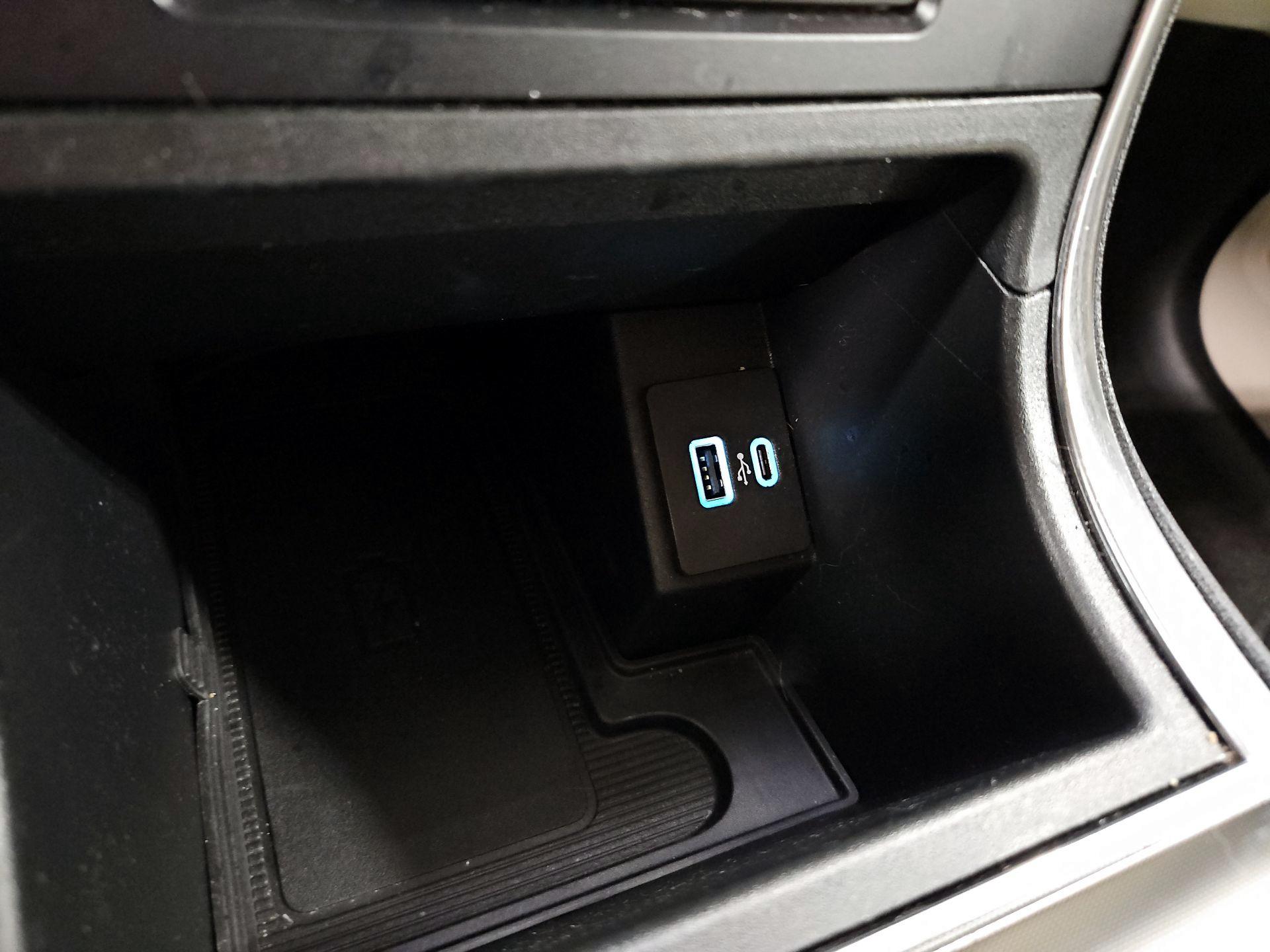 Thumbnail: 2024 Ford Edge - 18