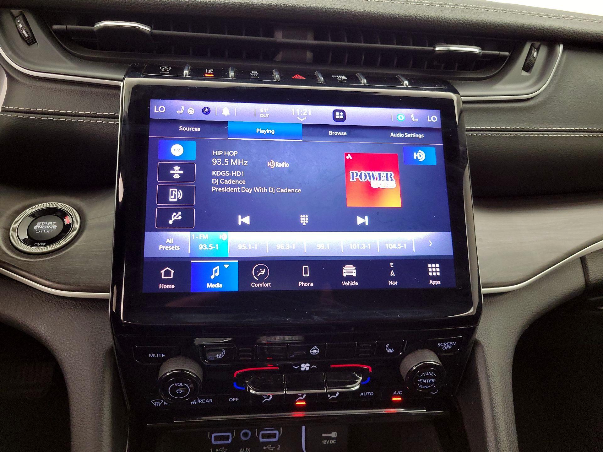 Thumbnail: 2021 Jeep Grand Cherokee L - 16