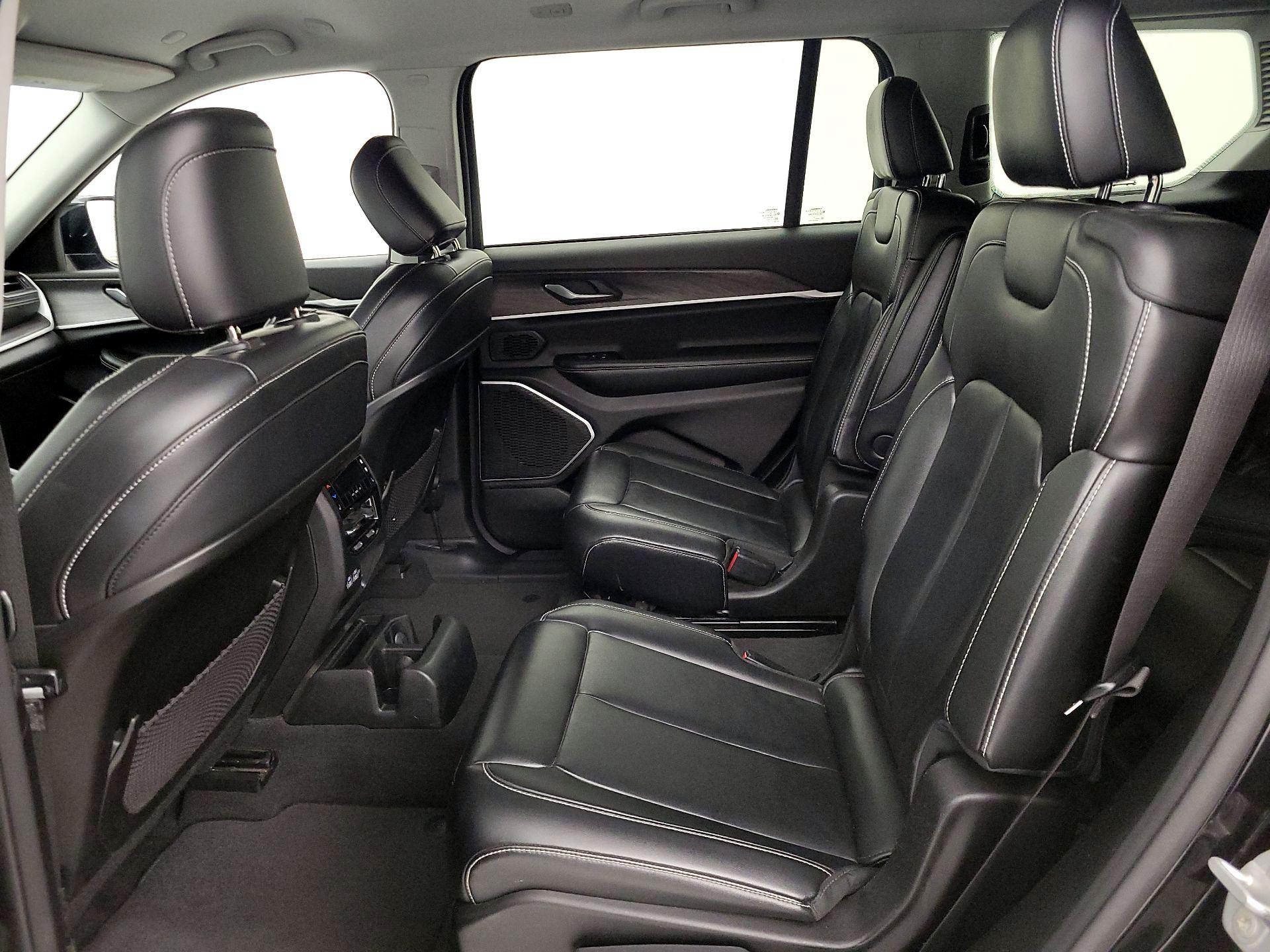 Thumbnail: 2021 Jeep Grand Cherokee L - 20