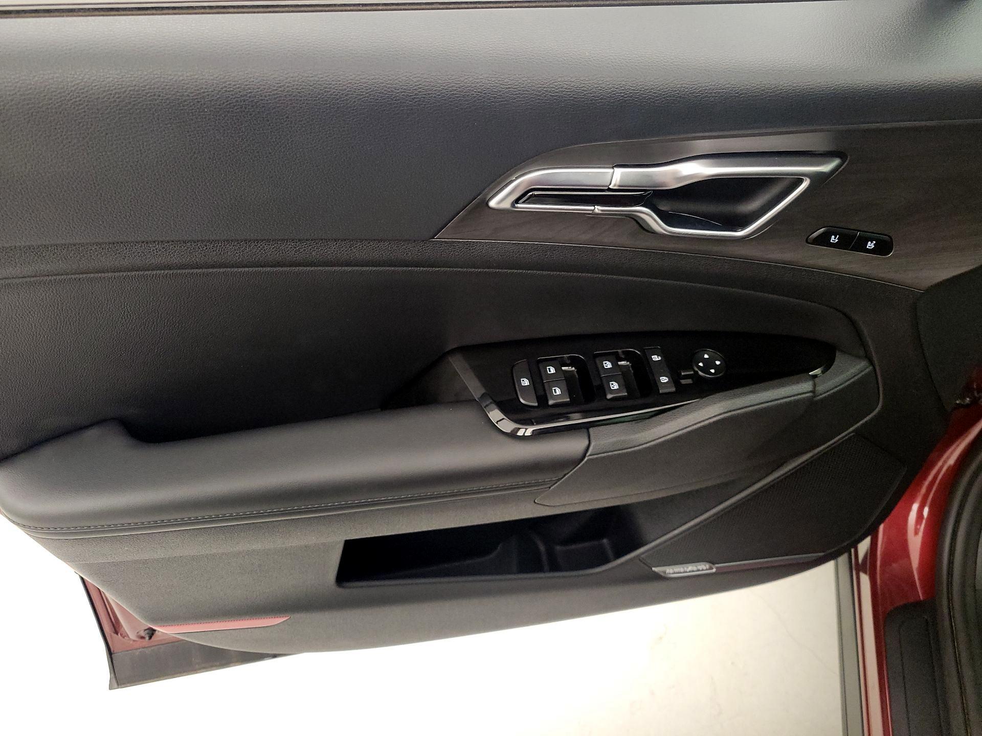 Thumbnail: 2023 Kia Sportage - 12