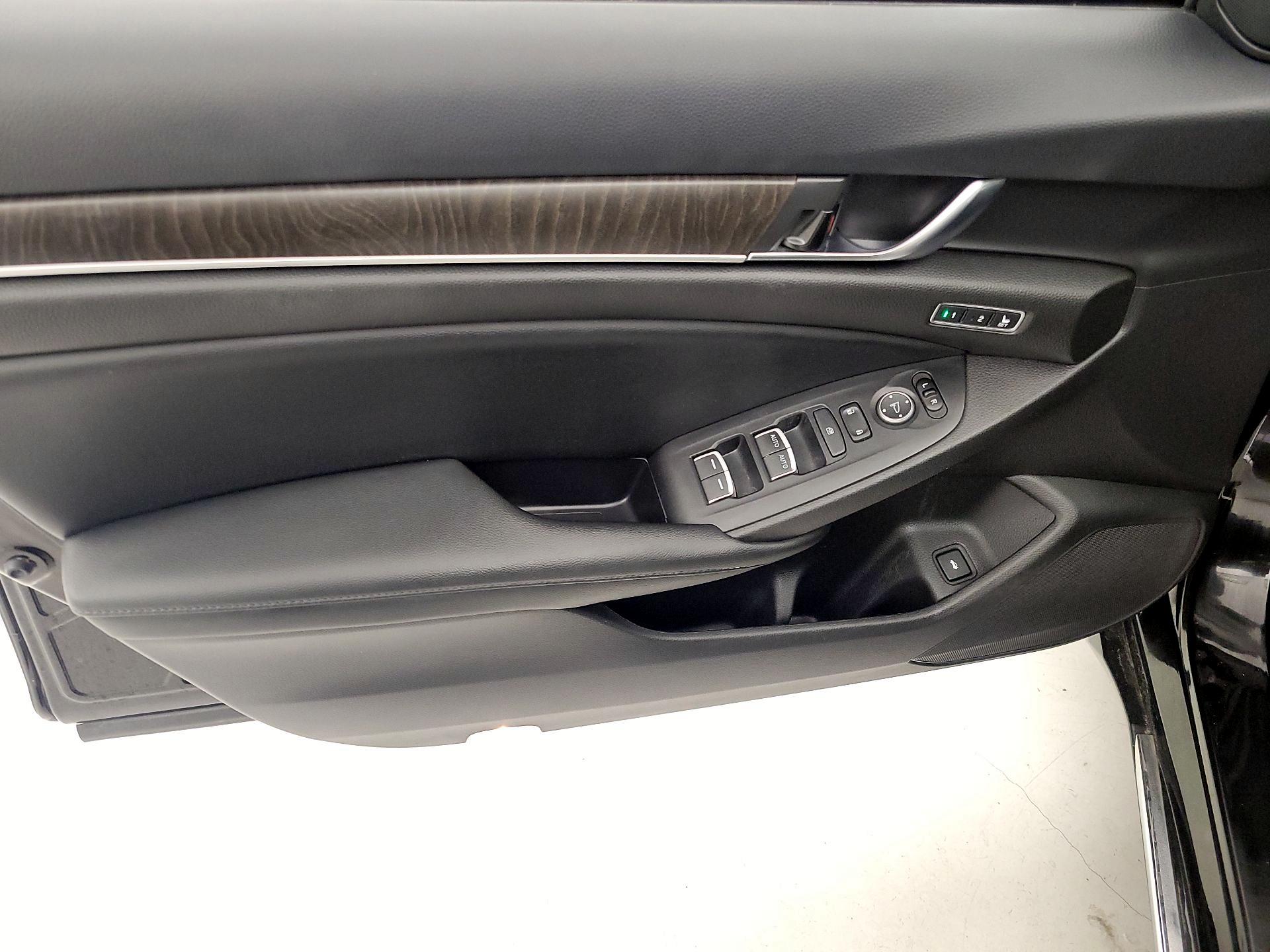 Thumbnail: 2022 Honda Accord - 12